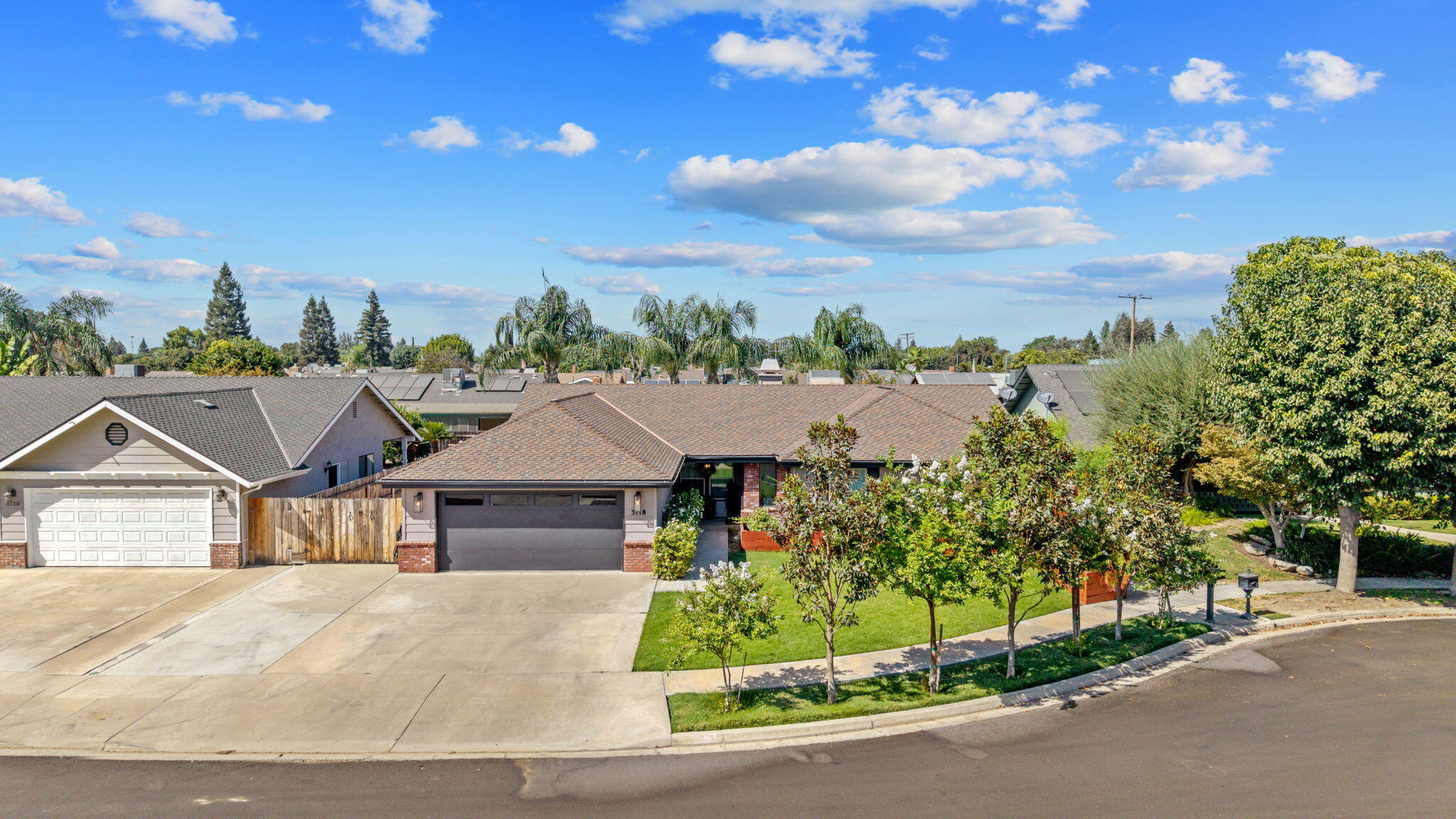 3118 W Dorothea Ave, Visalia, CA 93277
