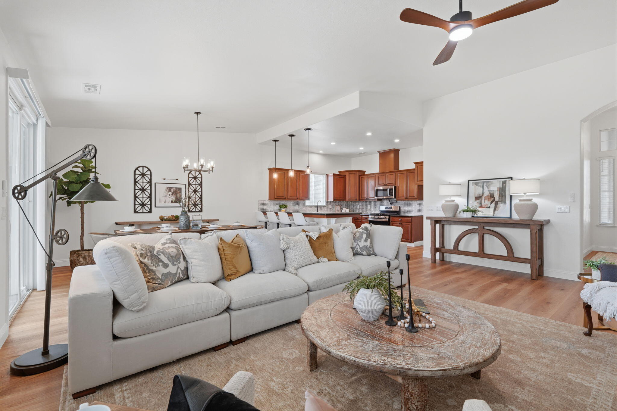 2697 Doral Ct, Tulare, CA 93274