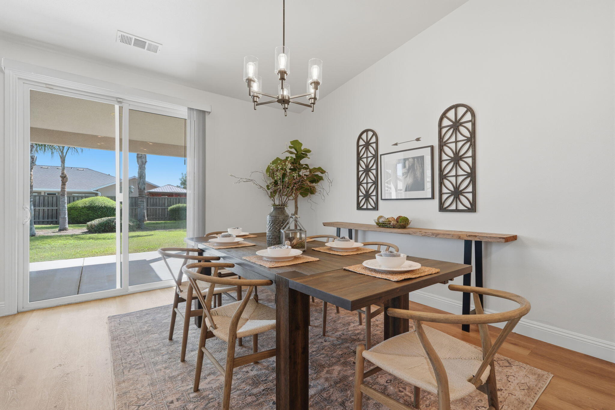 2697 Doral Ct, Tulare, CA 93274