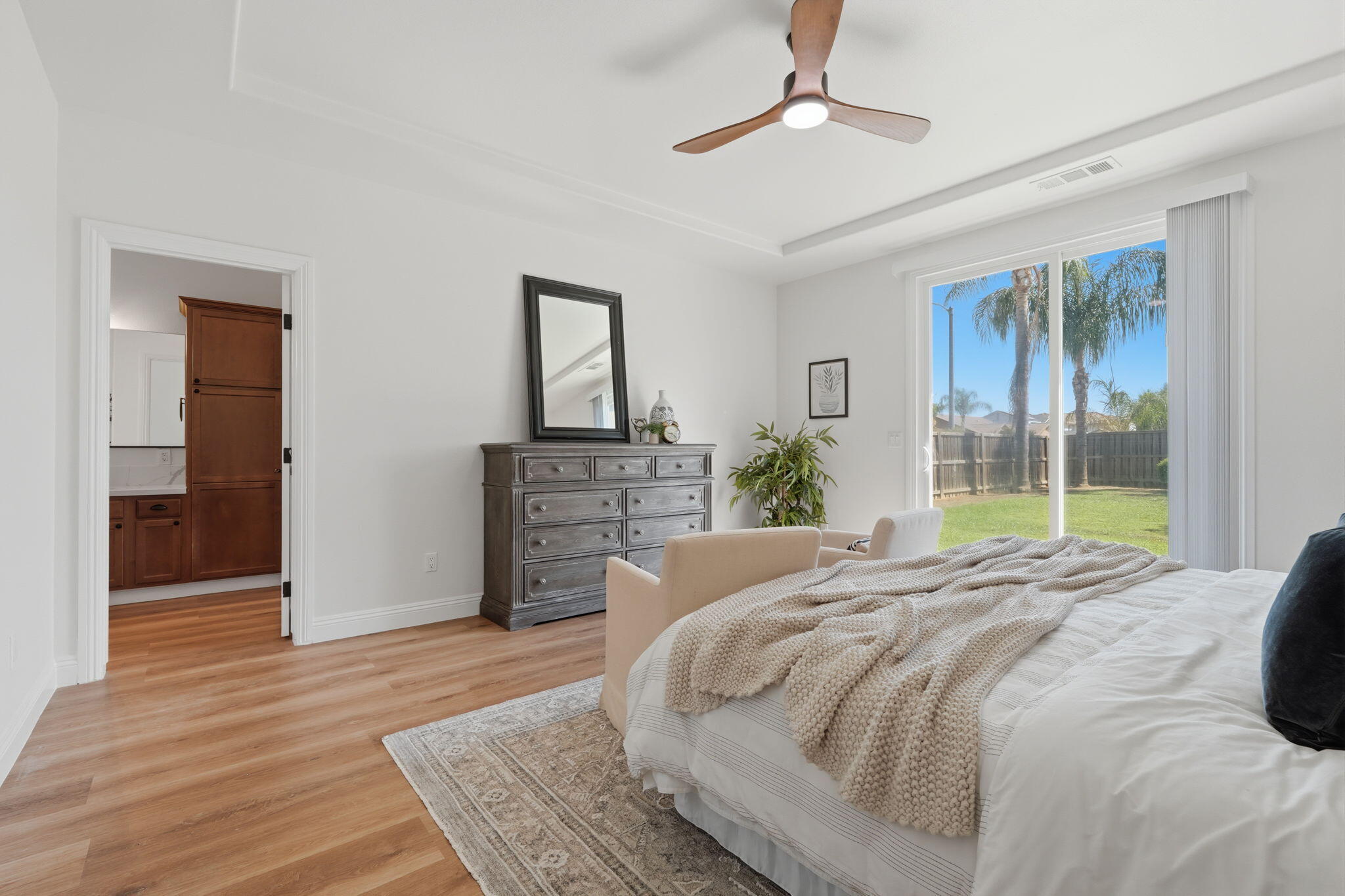 2697 Doral Ct, Tulare, CA 93274
