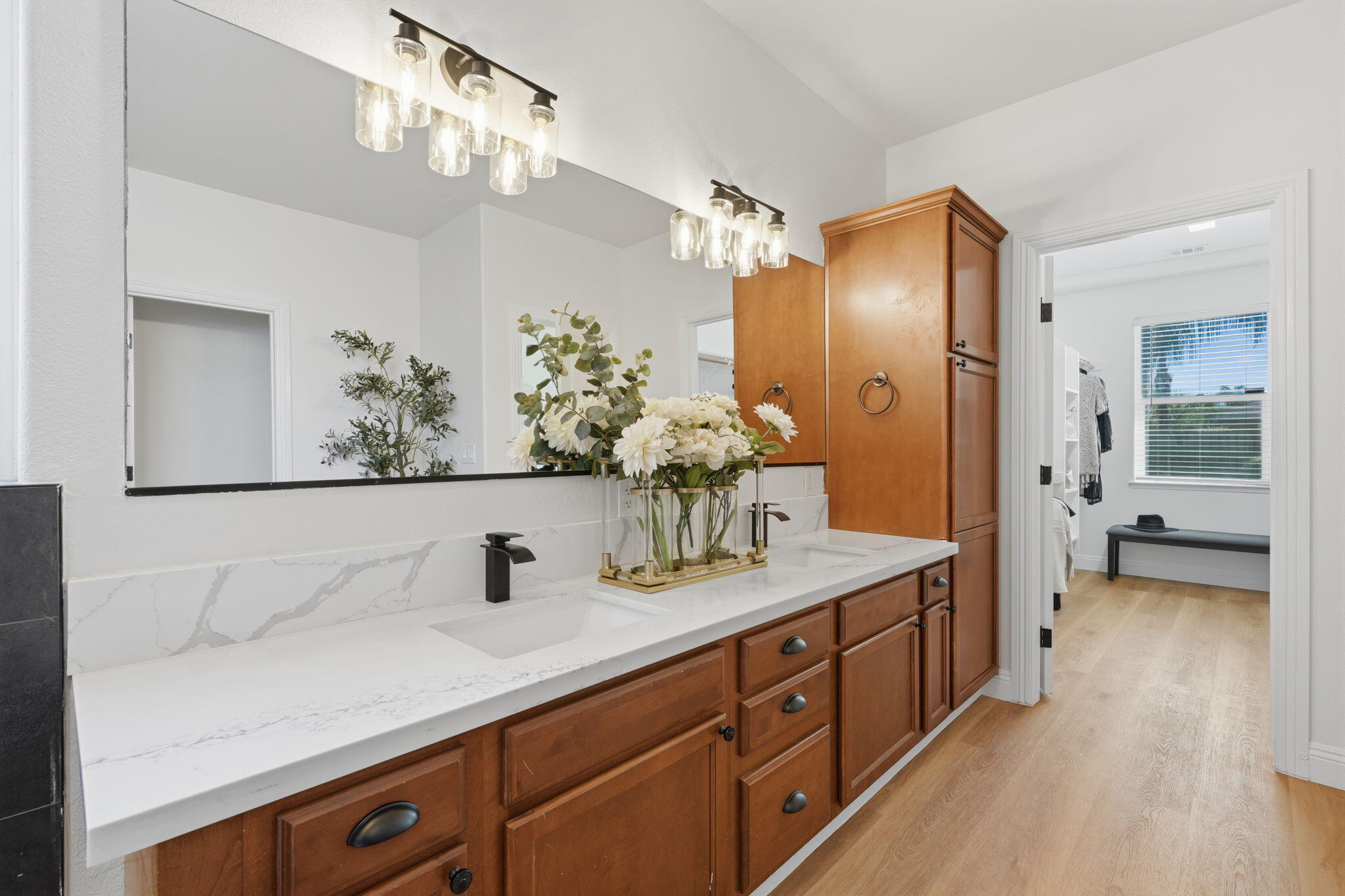 2697 Doral Ct, Tulare, CA 93274