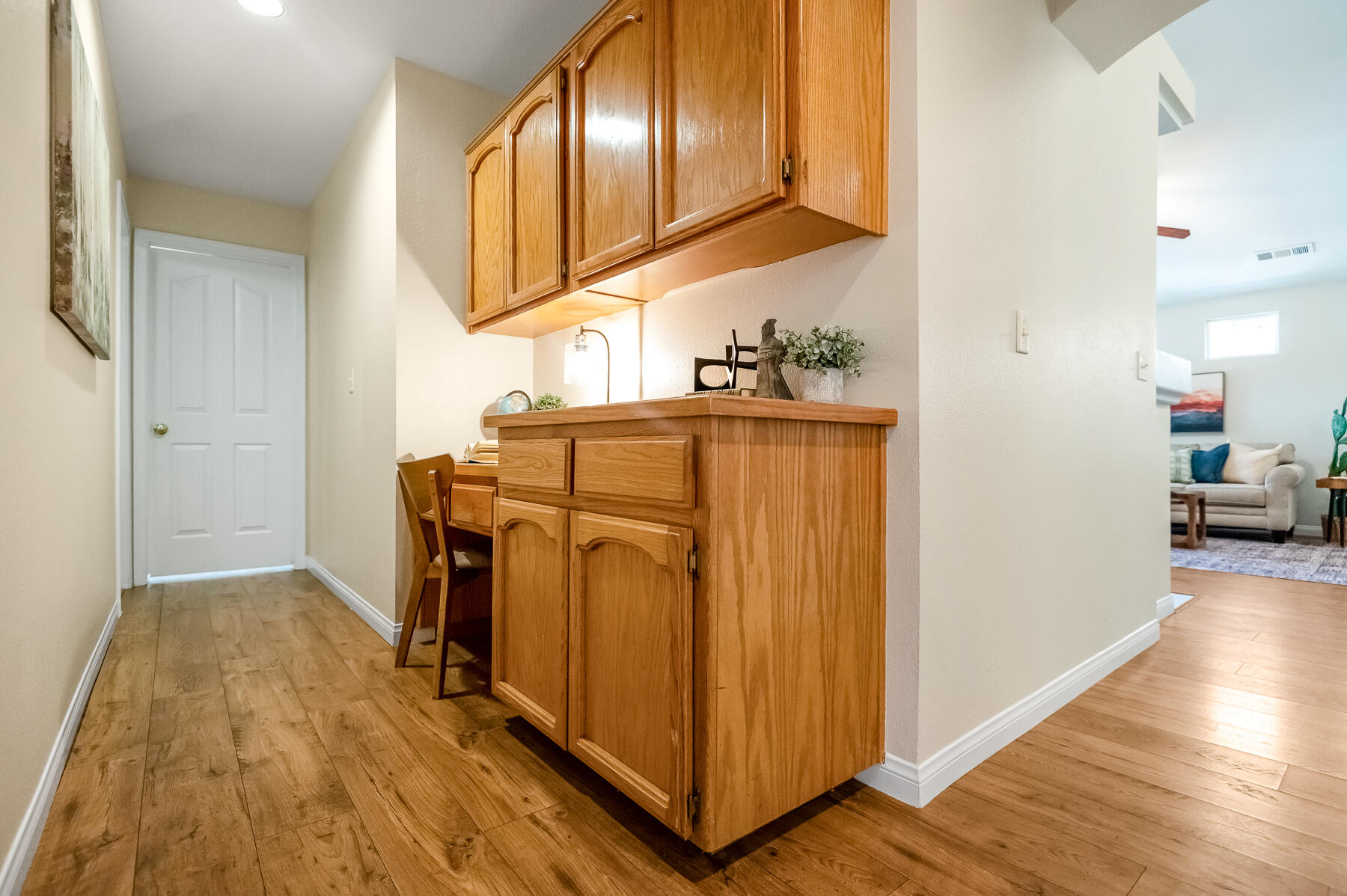 2115 N Virginia Ct, Farmersville, CA 93223