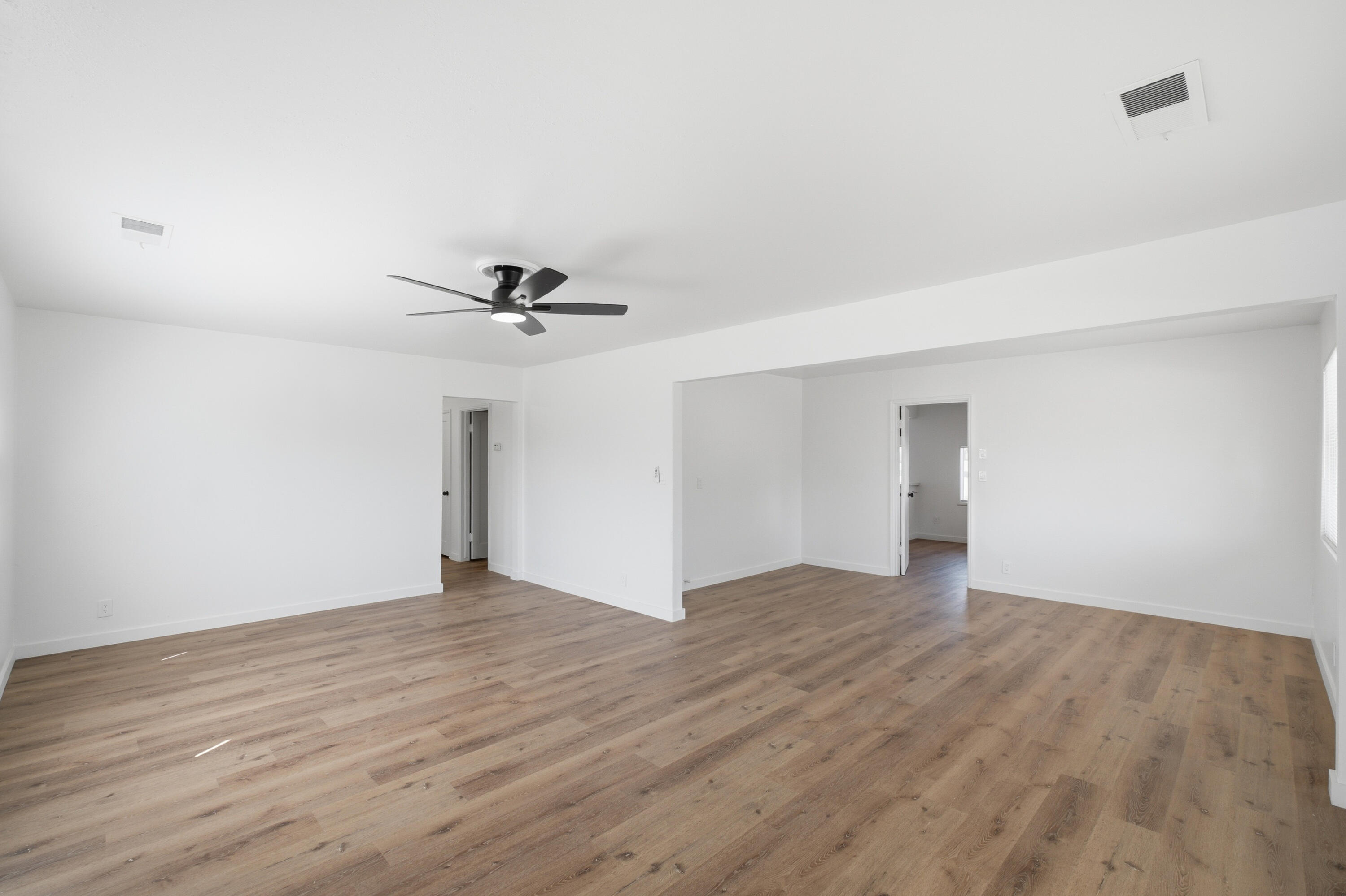 547 N M, Tulare, CA 93274
