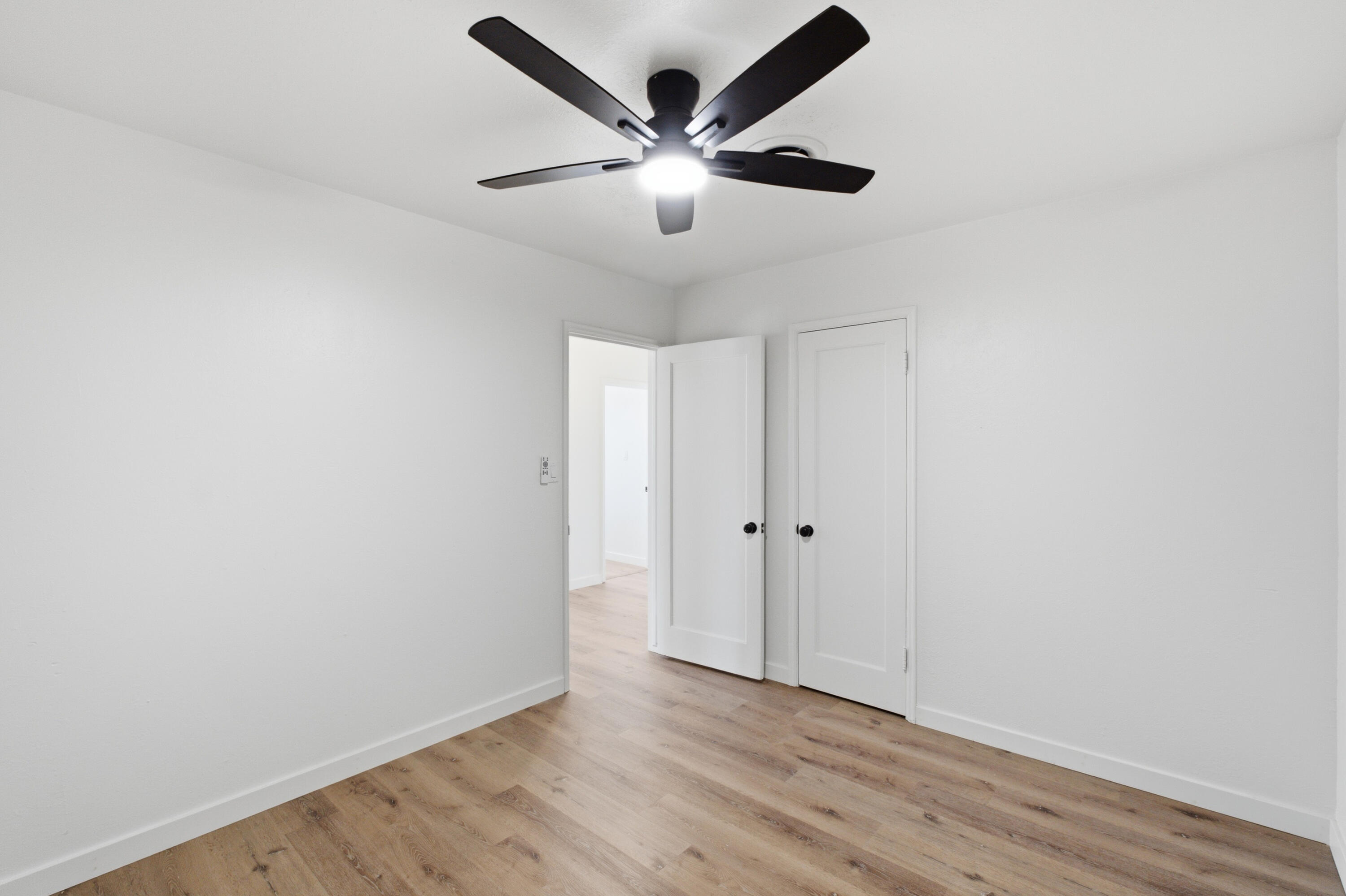547 N M, Tulare, CA 93274