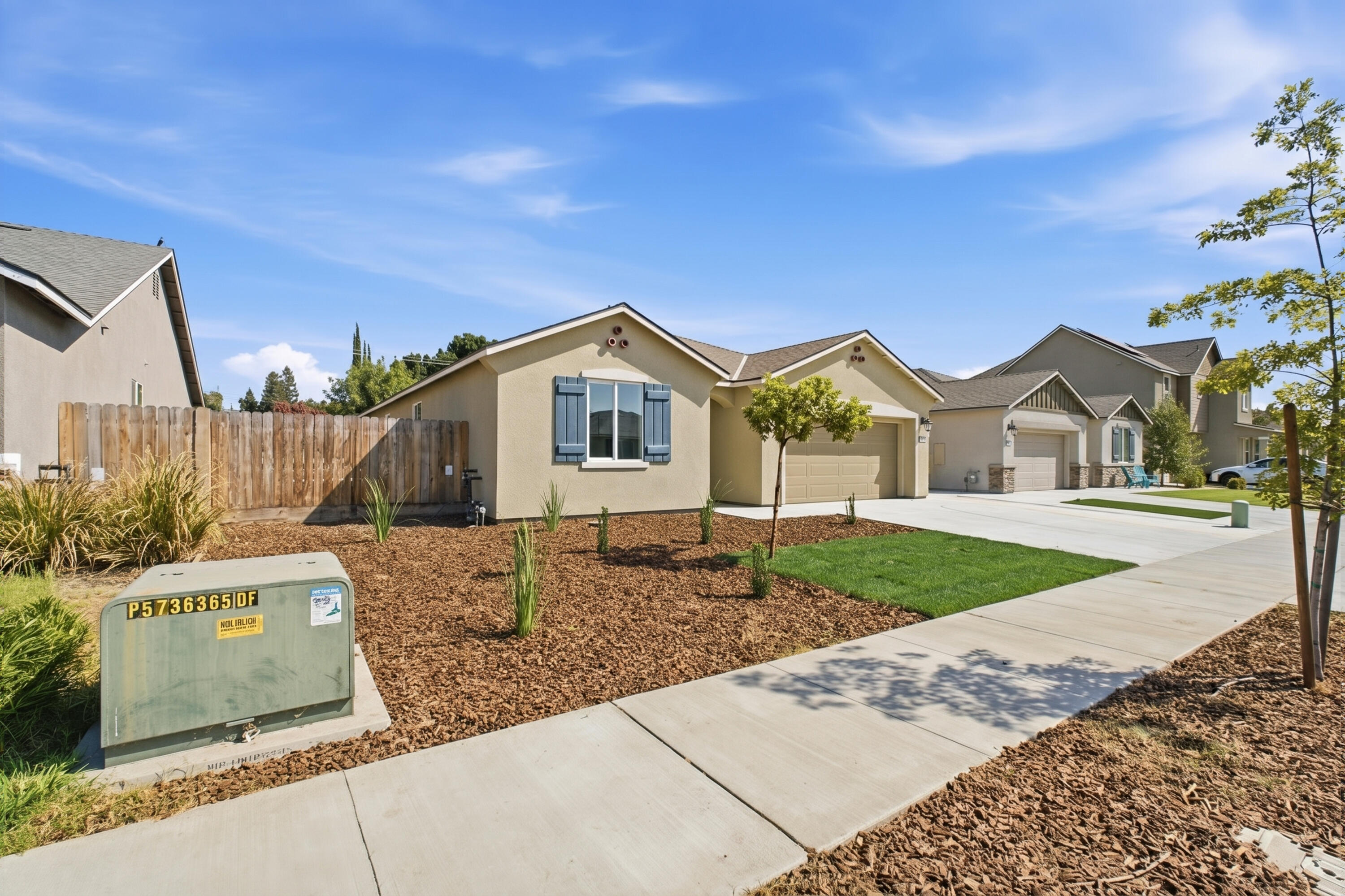3524 E Harter Ct, Visalia, CA 93292