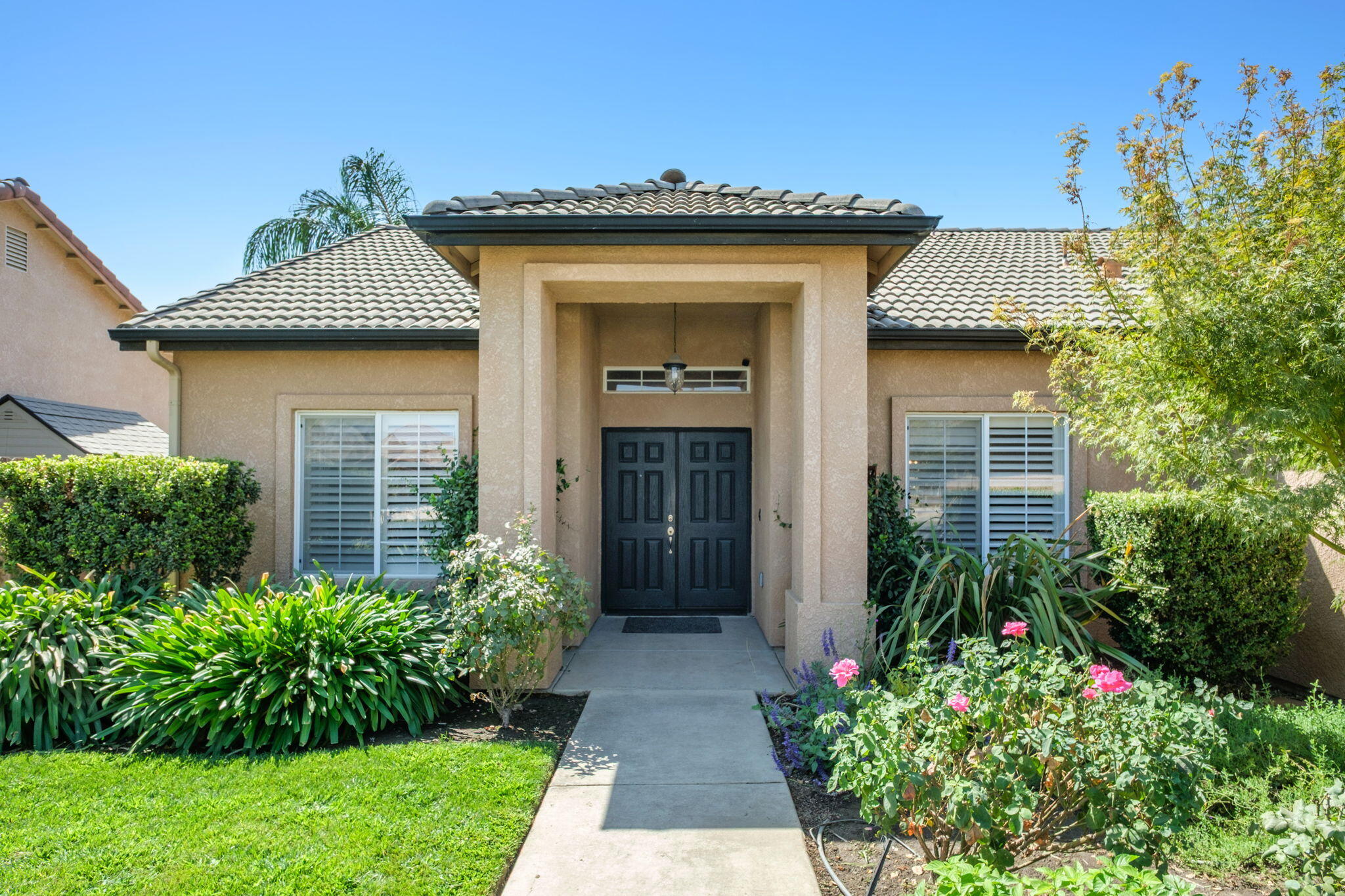 2717 W Wren Ave, Visalia, CA 93291