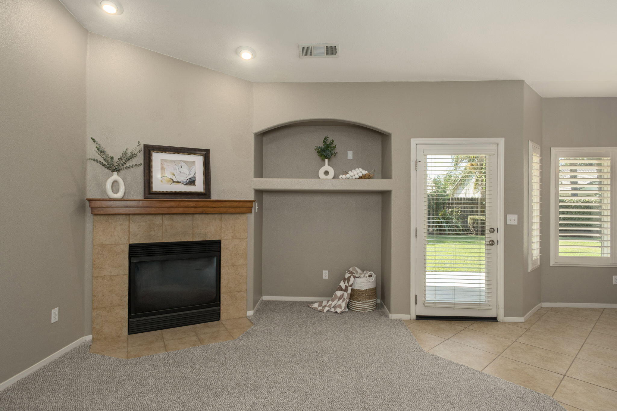 2717 W Wren Ave, Visalia, CA 93291