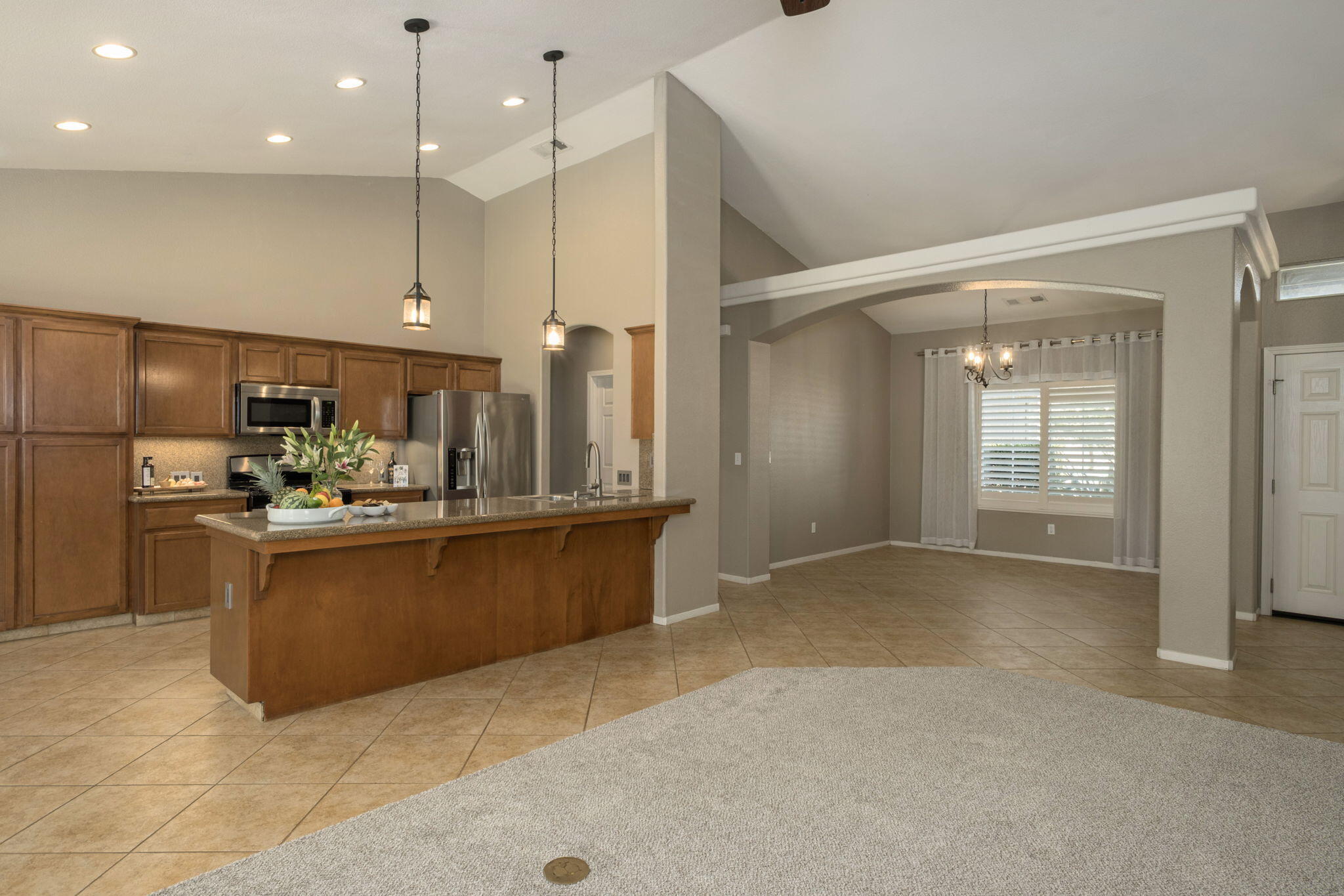 2717 W Wren Ave, Visalia, CA 93291