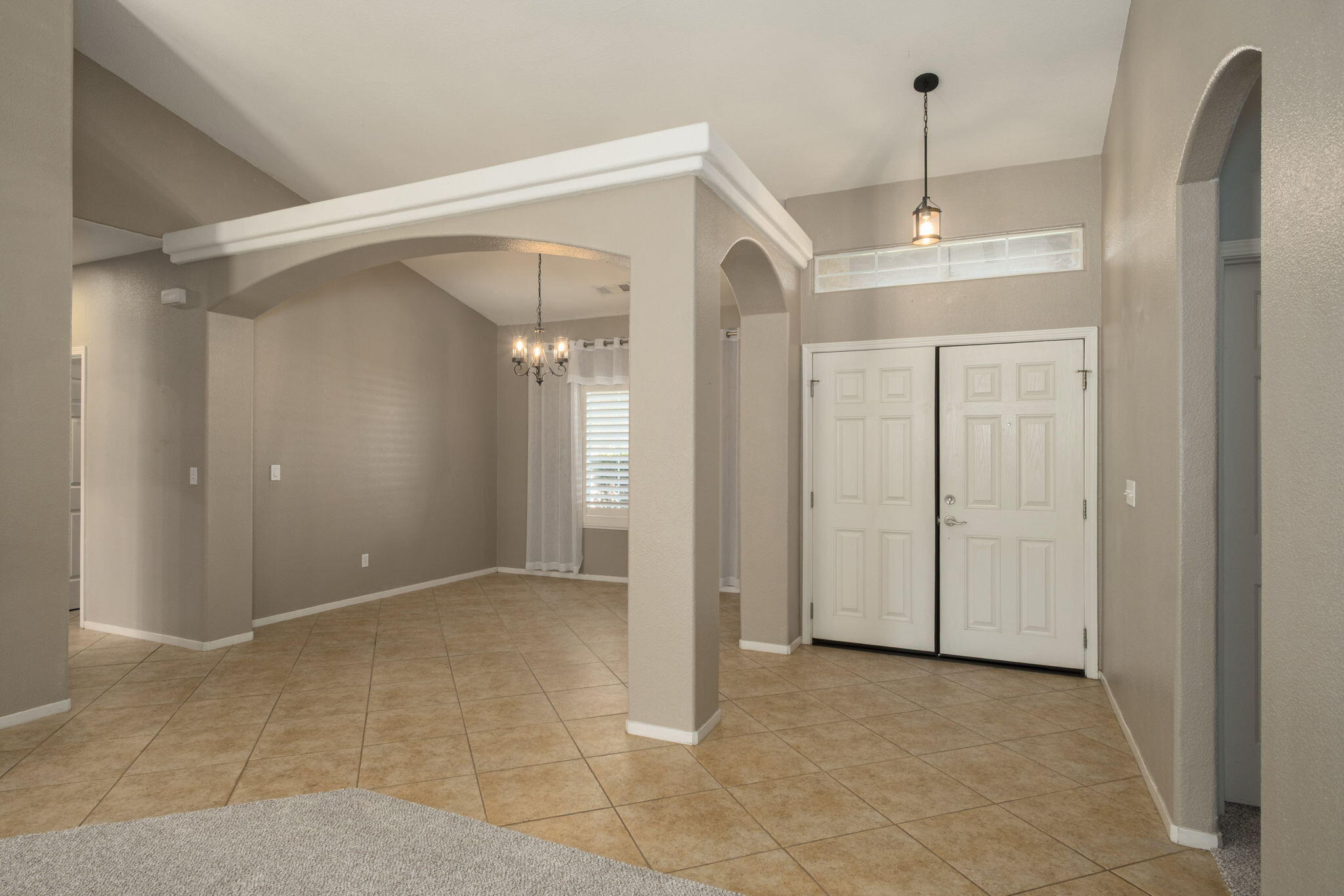 2717 W Wren Ave, Visalia, CA 93291