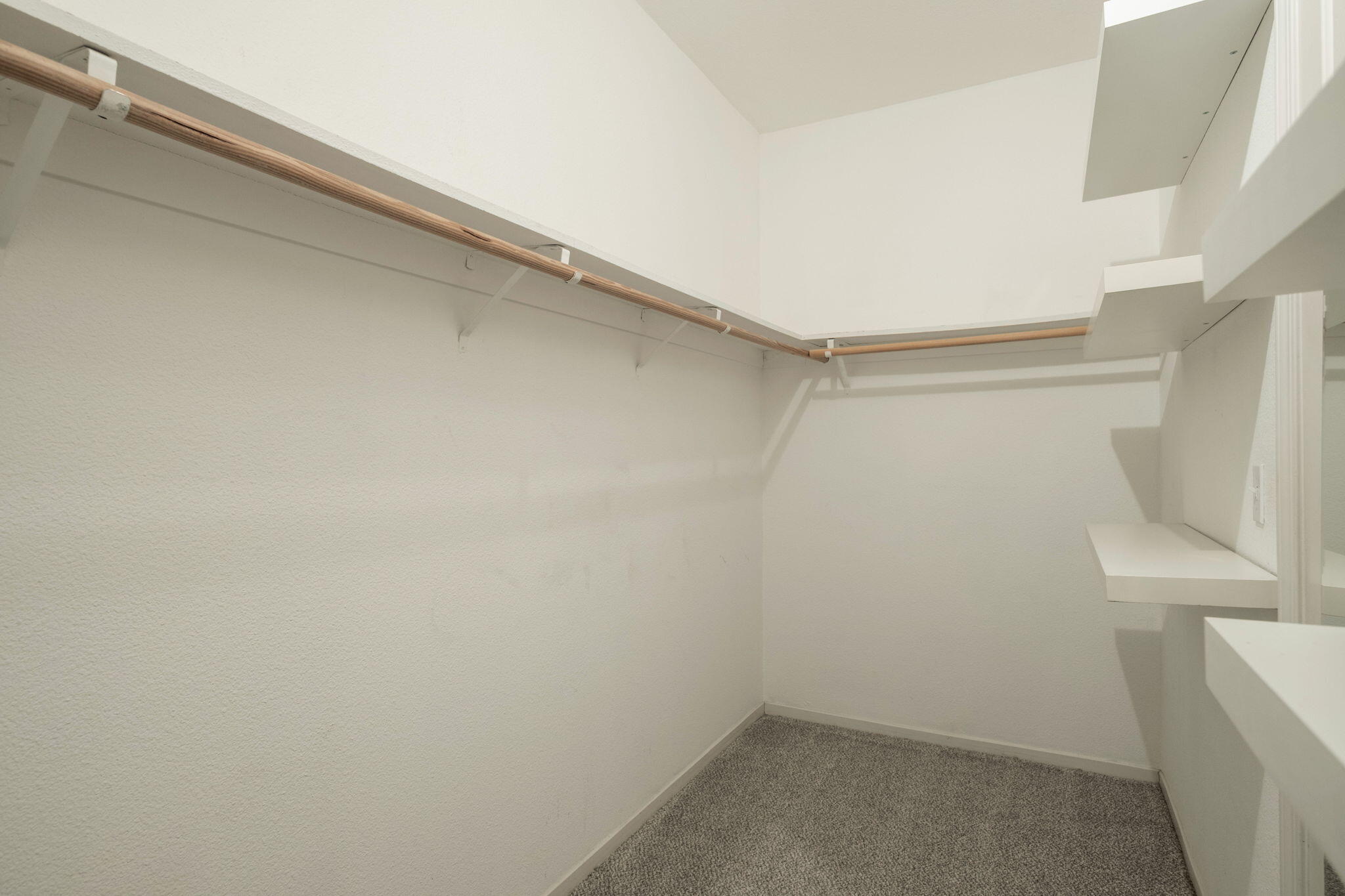 2717 W Wren Ave, Visalia, CA 93291