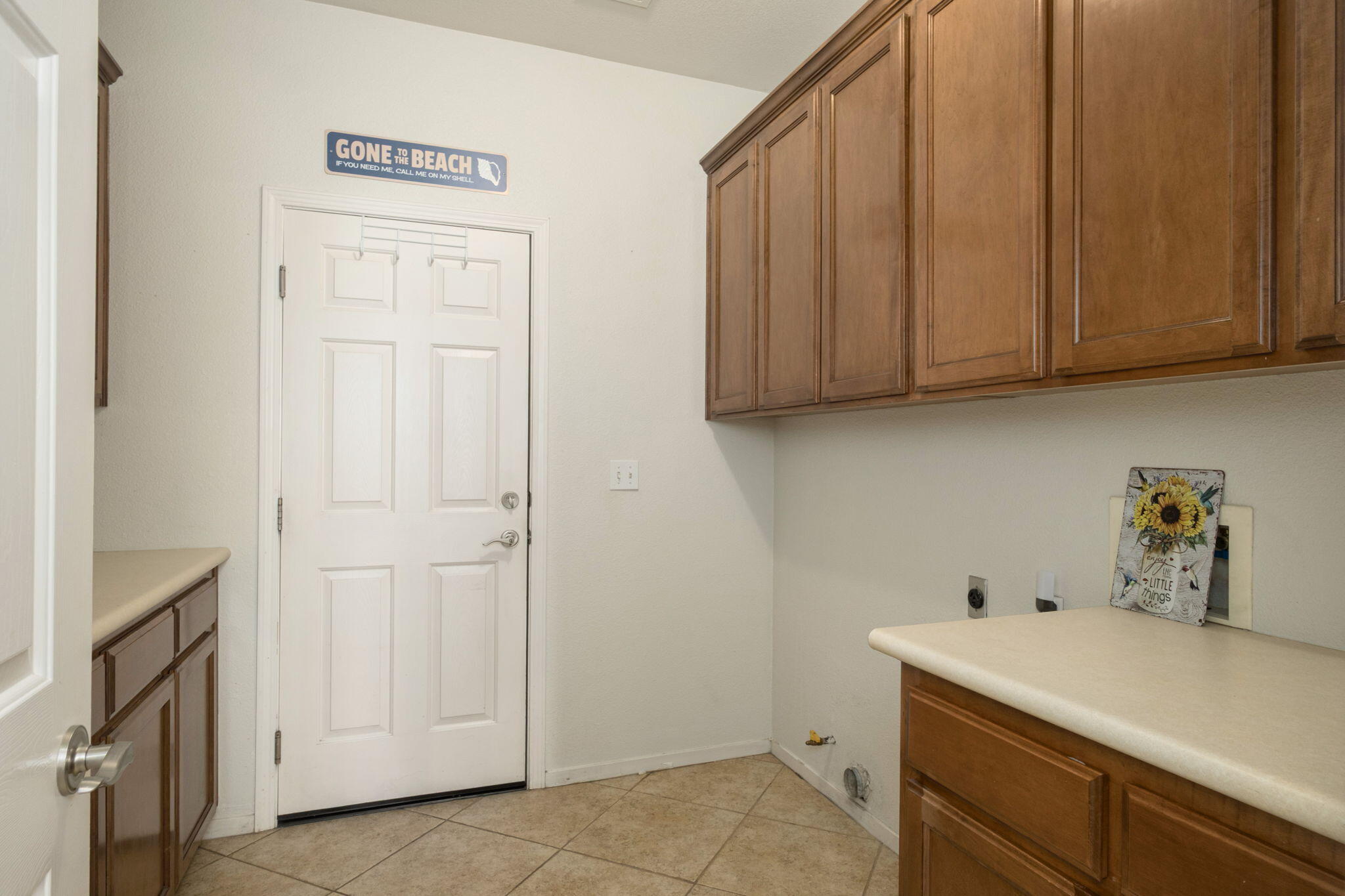 2717 W Wren Ave, Visalia, CA 93291