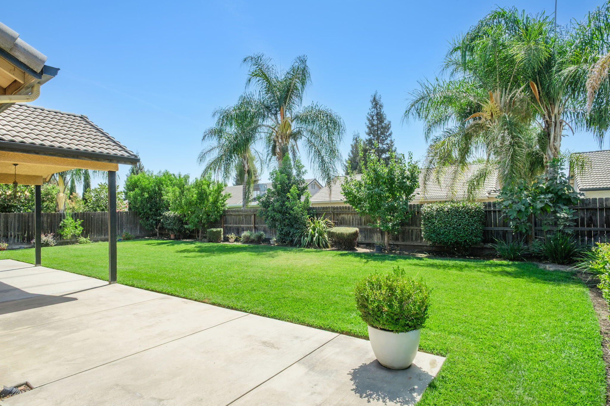 2717 W Wren Ave, Visalia, CA 93291