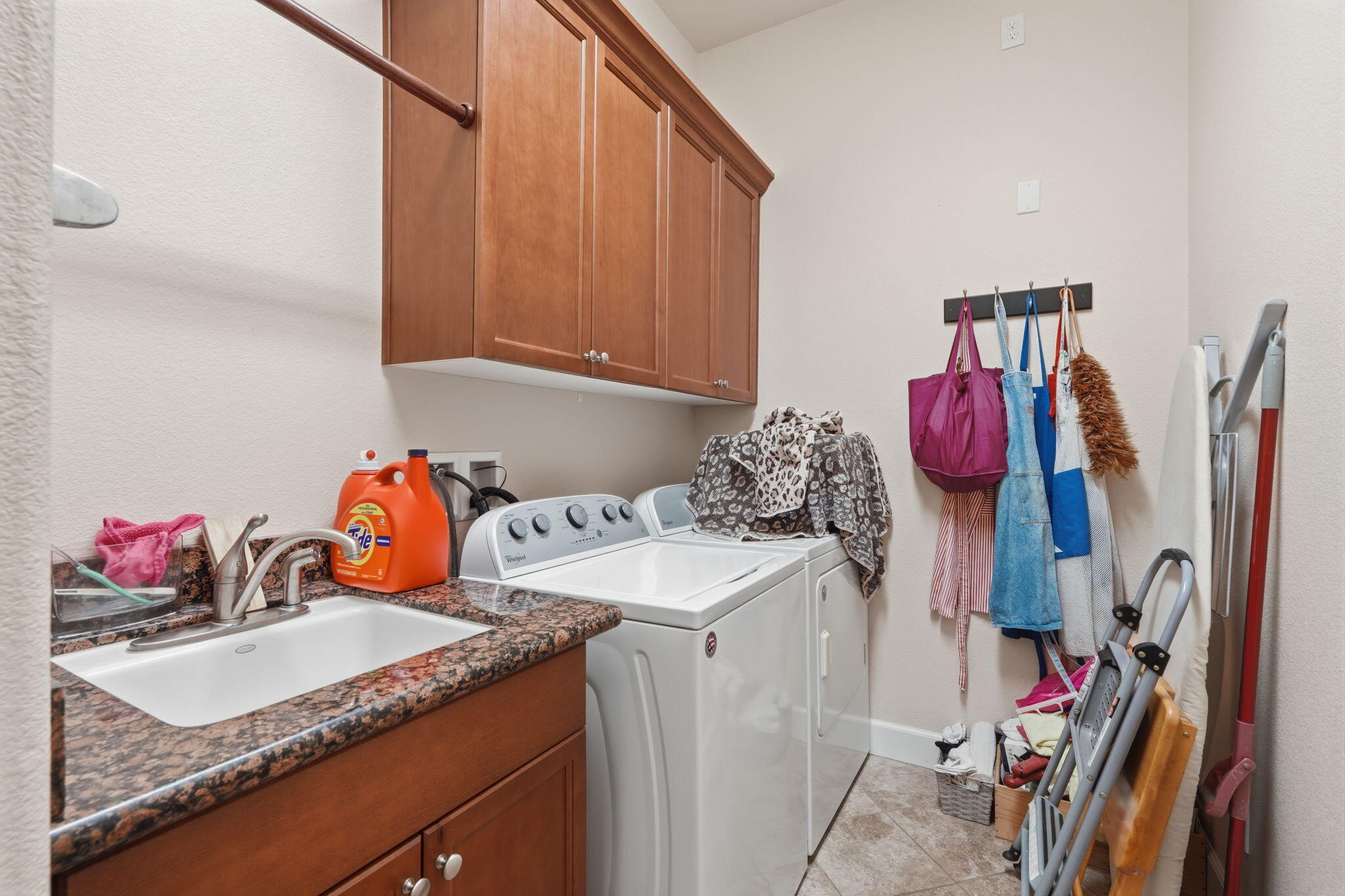 3536 S Tamarack St, Visalia, CA 93277