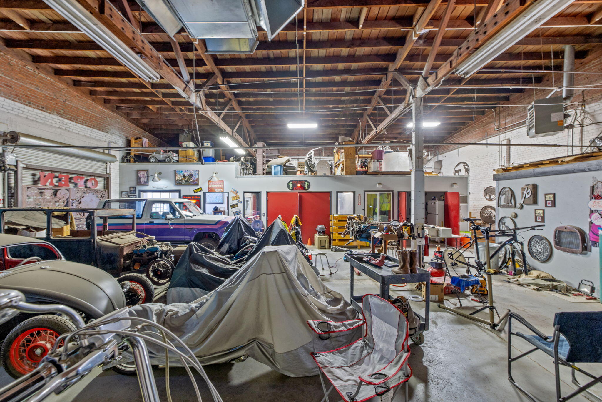 1417 W Murray Ave, Visalia, CA 93291