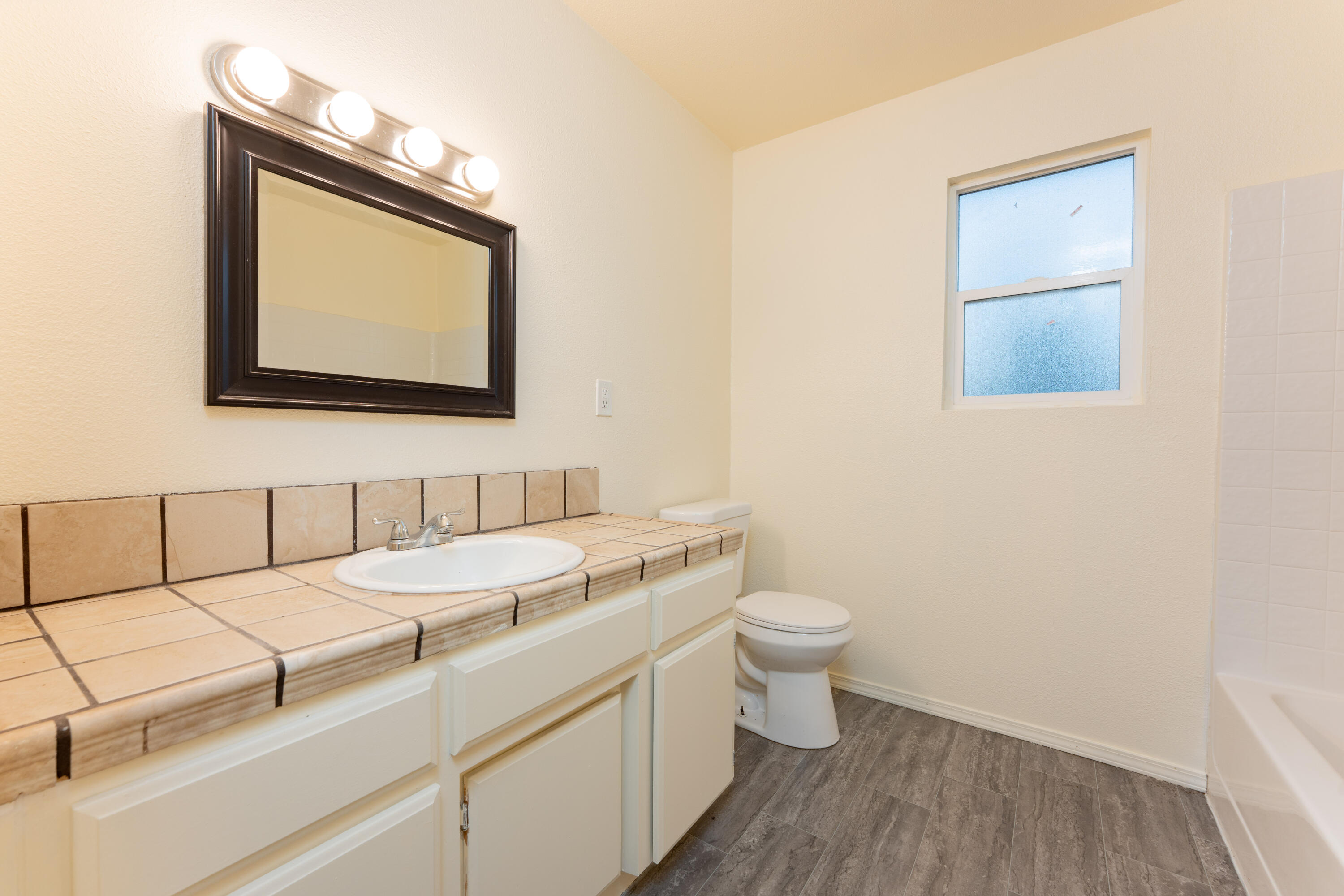 22284 Avenue 154, Porterville, CA 93257