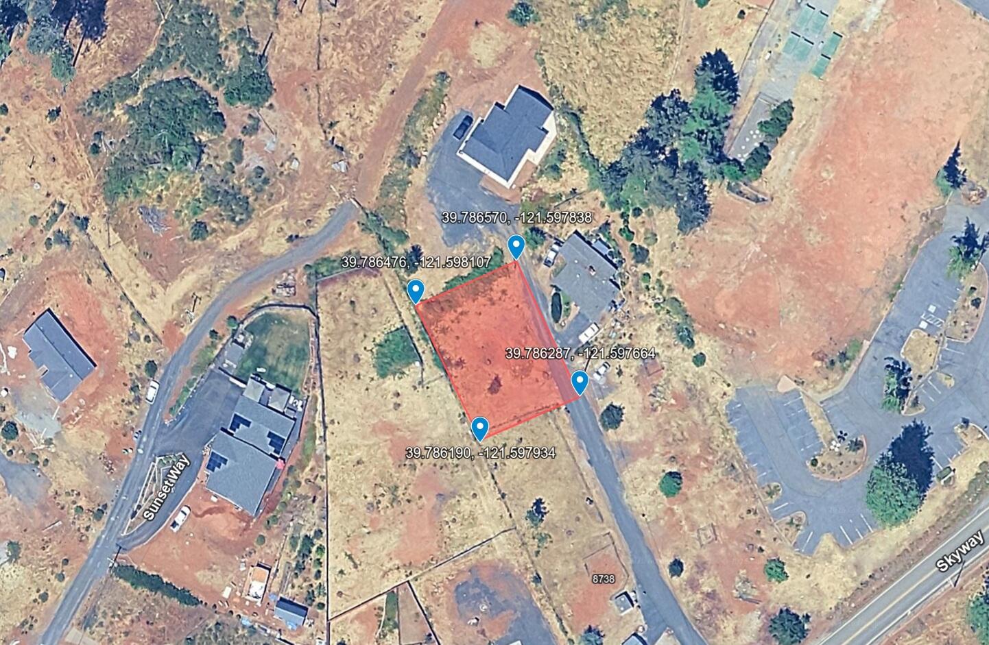 8741 Nugget Ln, Paradise, CA 95969