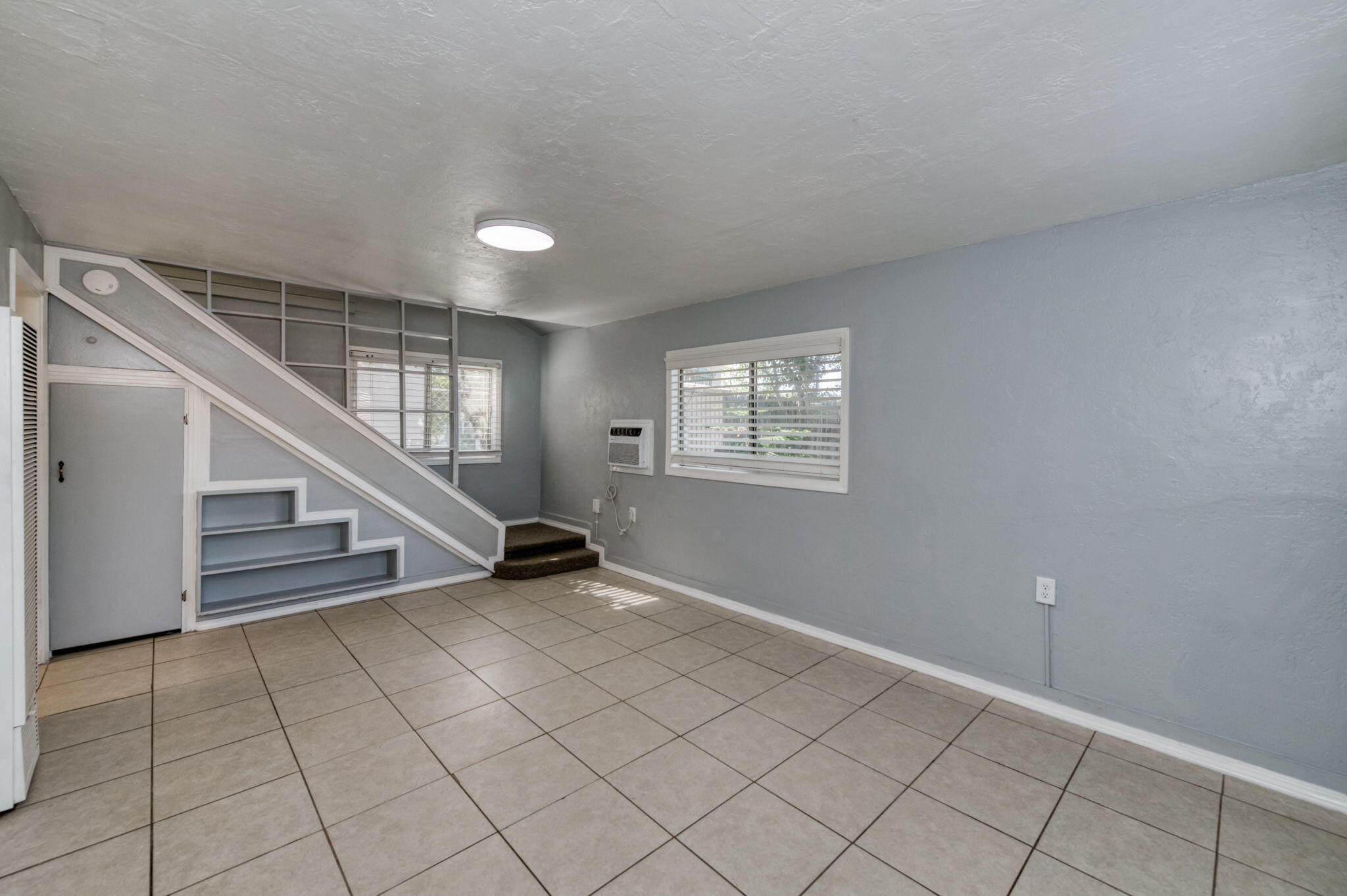 340 N K St, Dinuba, CA 93618