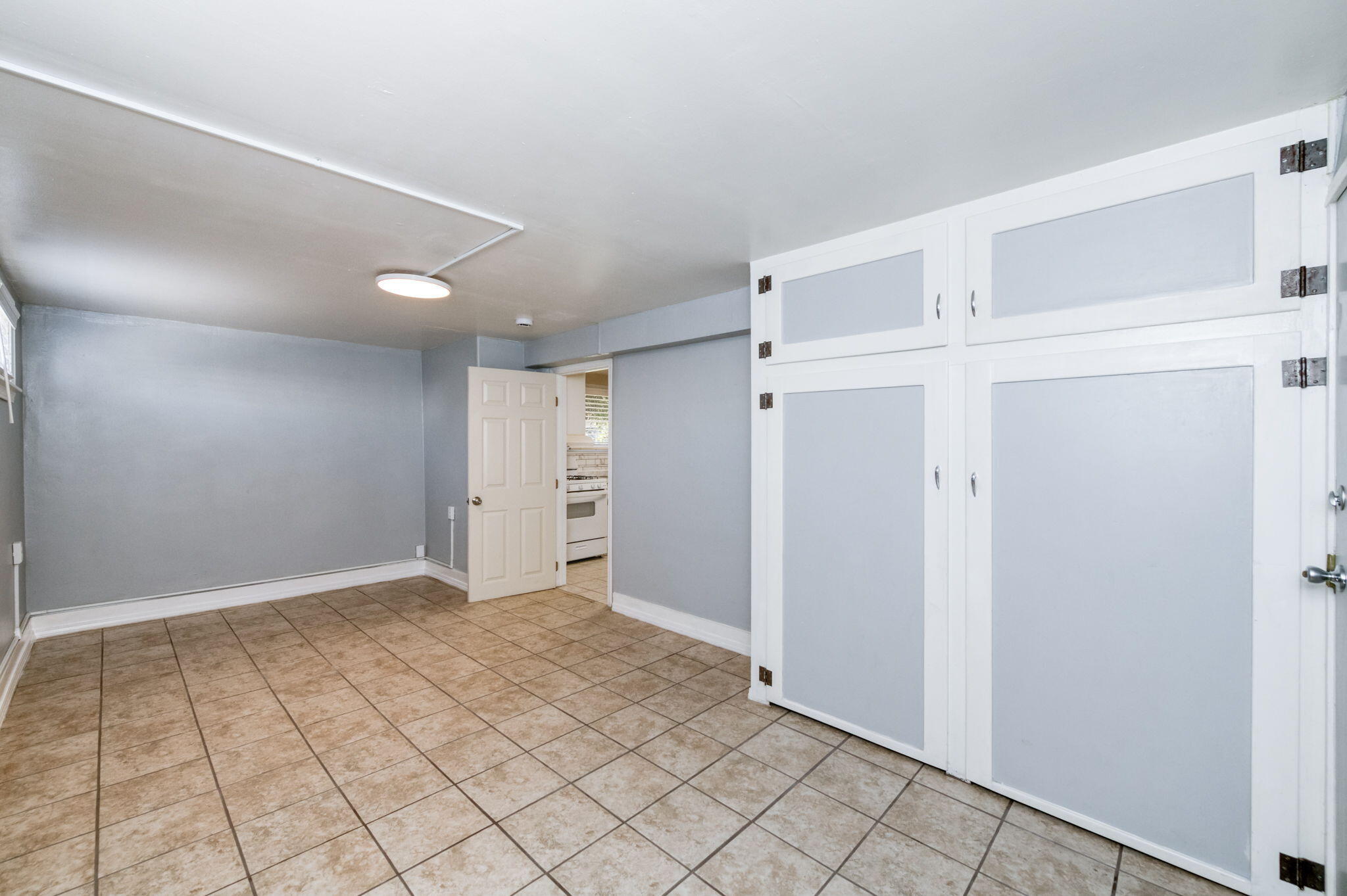 340 N K St, Dinuba, CA 93618