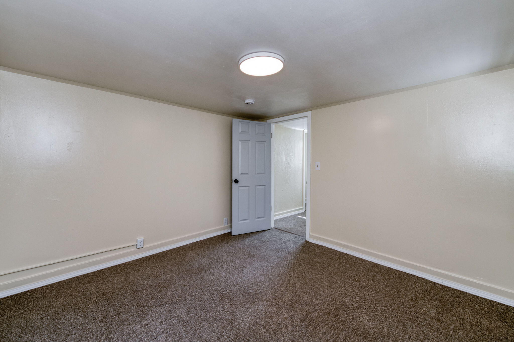 340 N K St, Dinuba, CA 93618