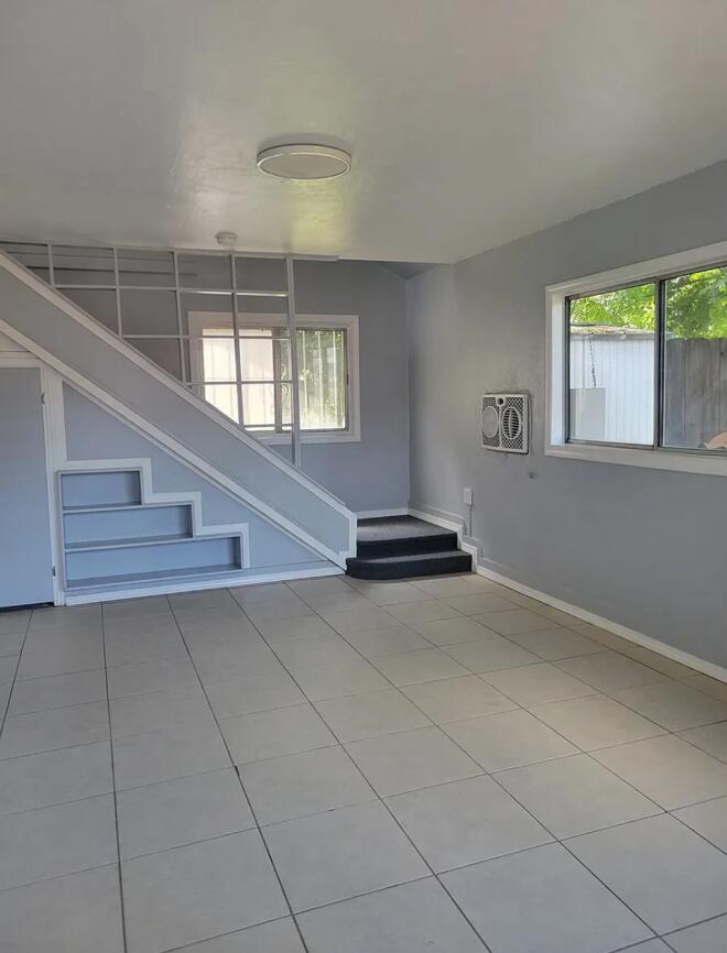340 N K St, Dinuba, CA 93618