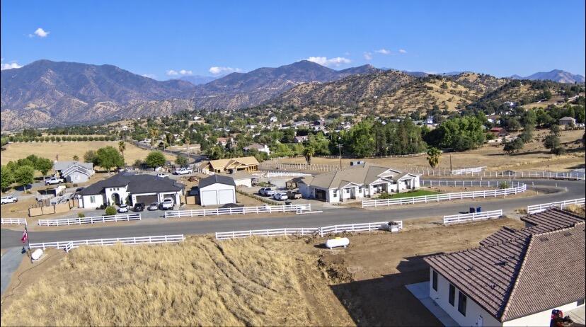 16837 Deer Creek Dr, Springville, CA 93265