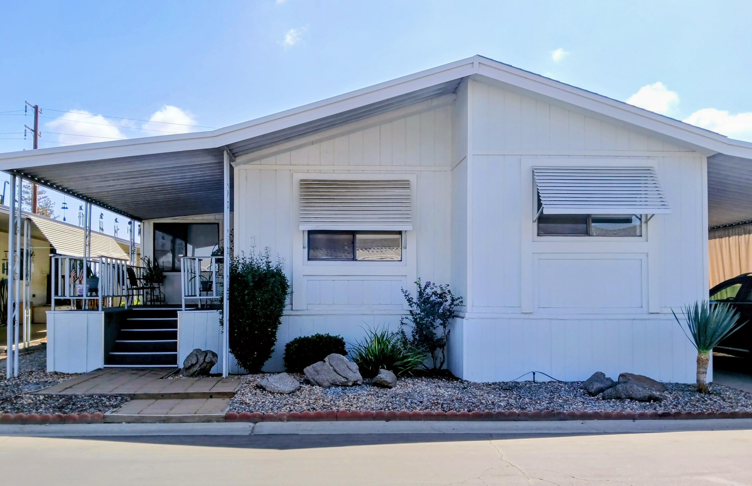 2459 N Oaks St #136, Tulare, CA 93274