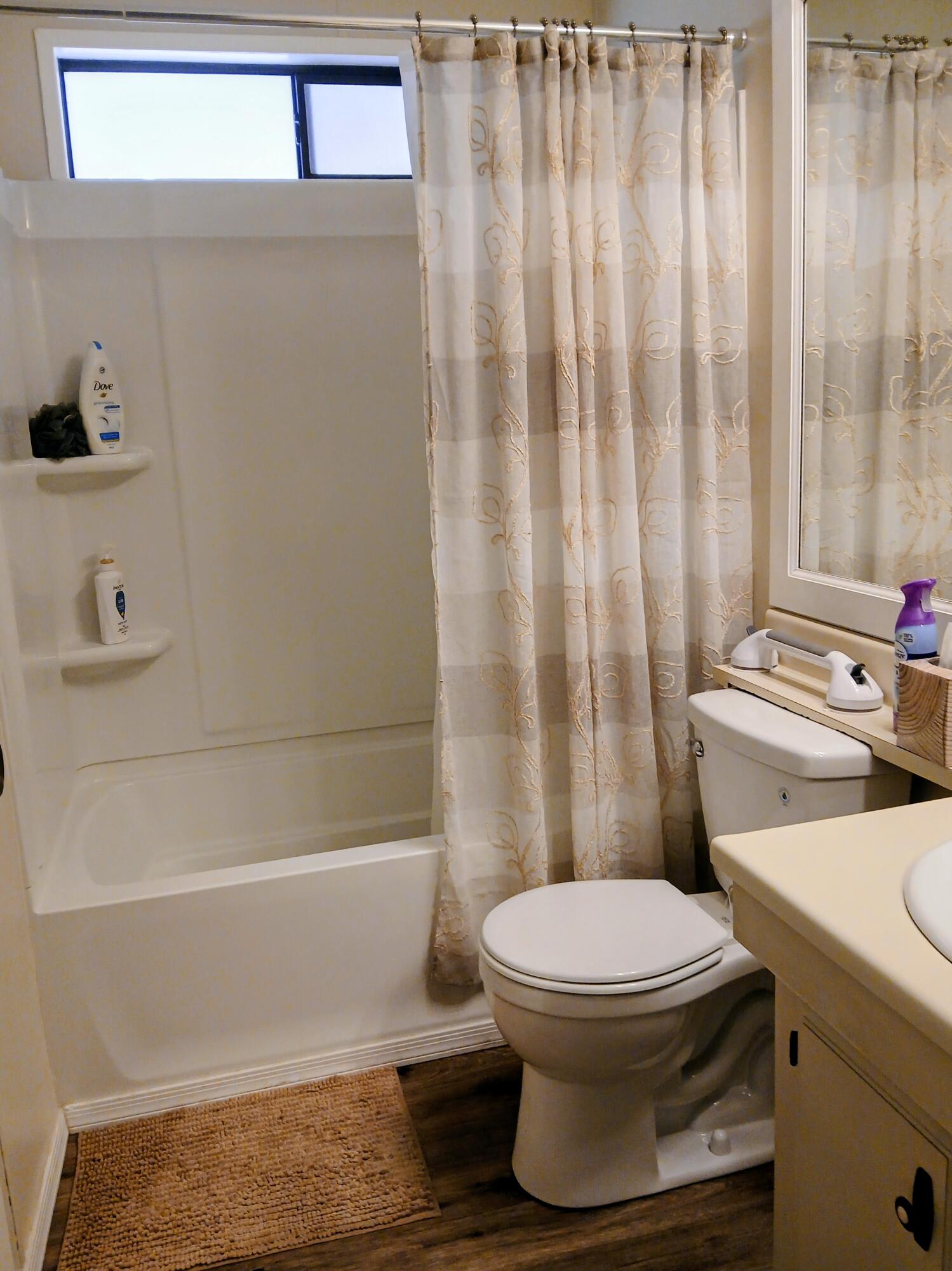 2459 N Oaks St #136, Tulare, CA 93274
