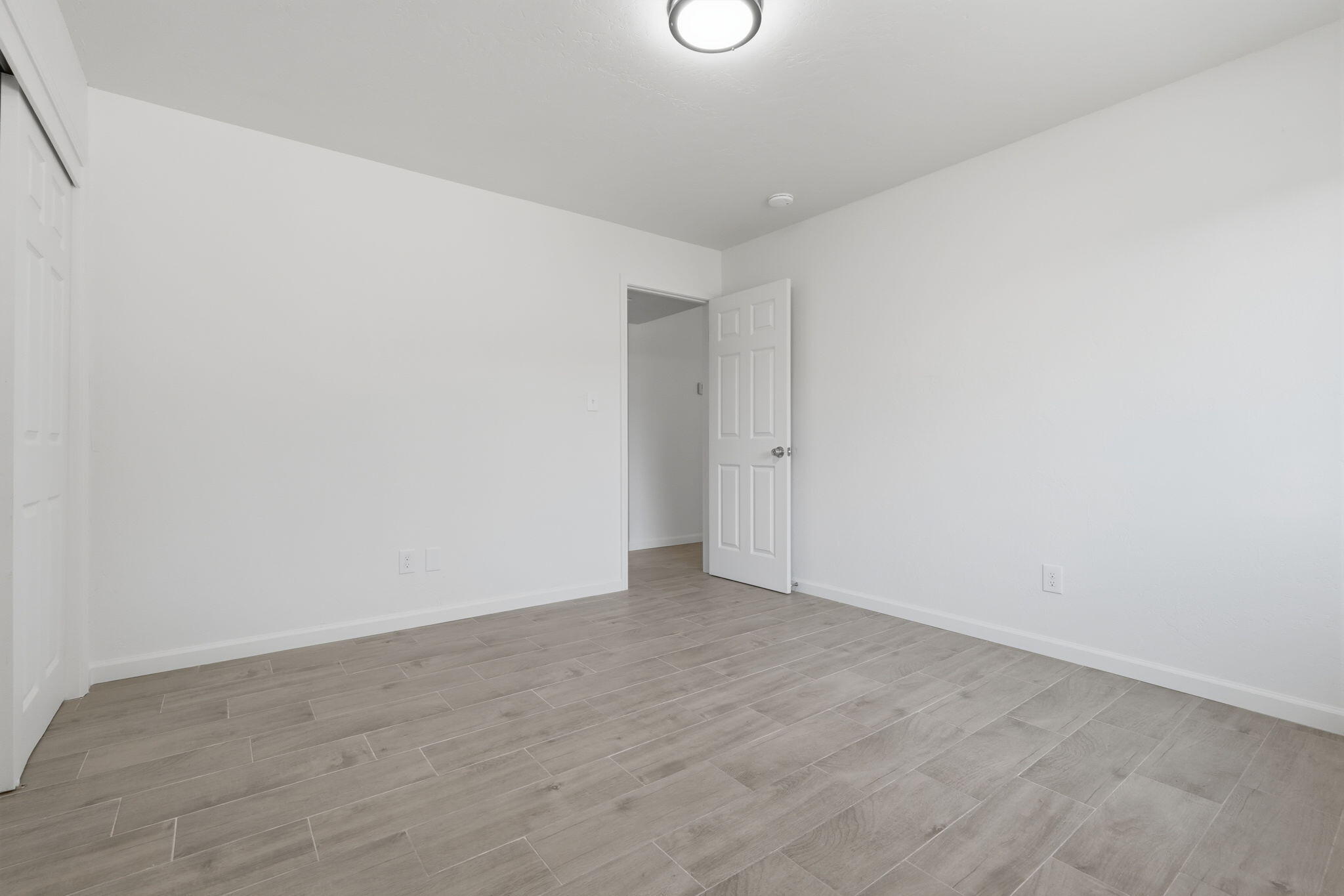 1506 N Cobb St, Porterville, CA 93257
