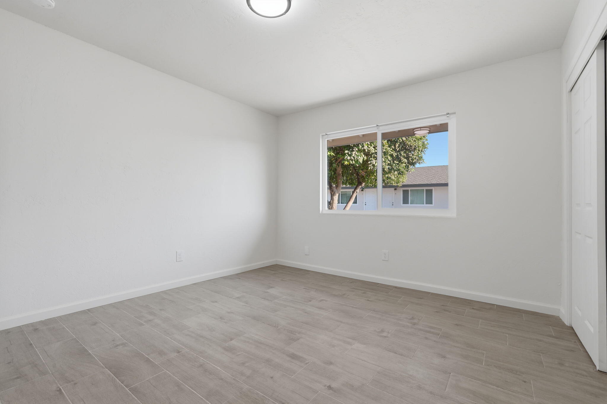 1506 N Cobb St, Porterville, CA 93257