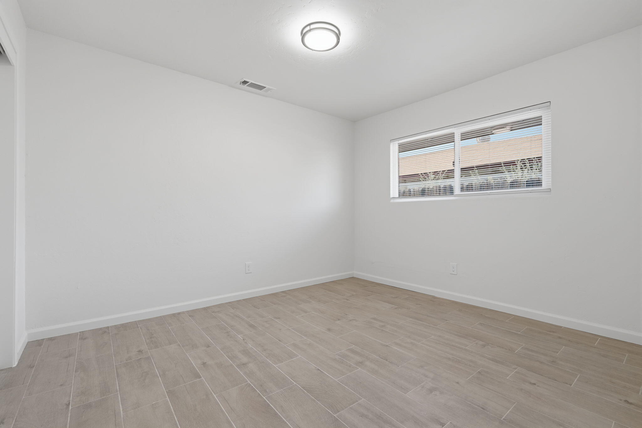 1506 N Cobb St, Porterville, CA 93257