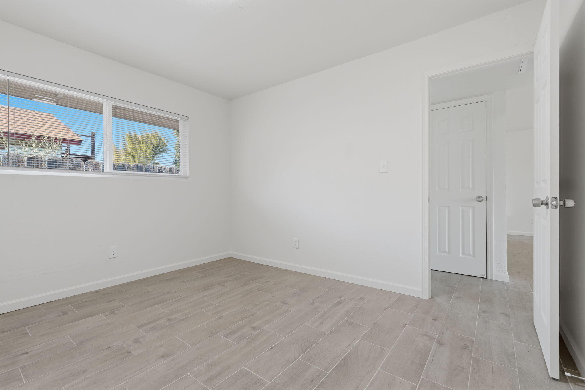 1506 N Cobb St, Porterville, CA 93257