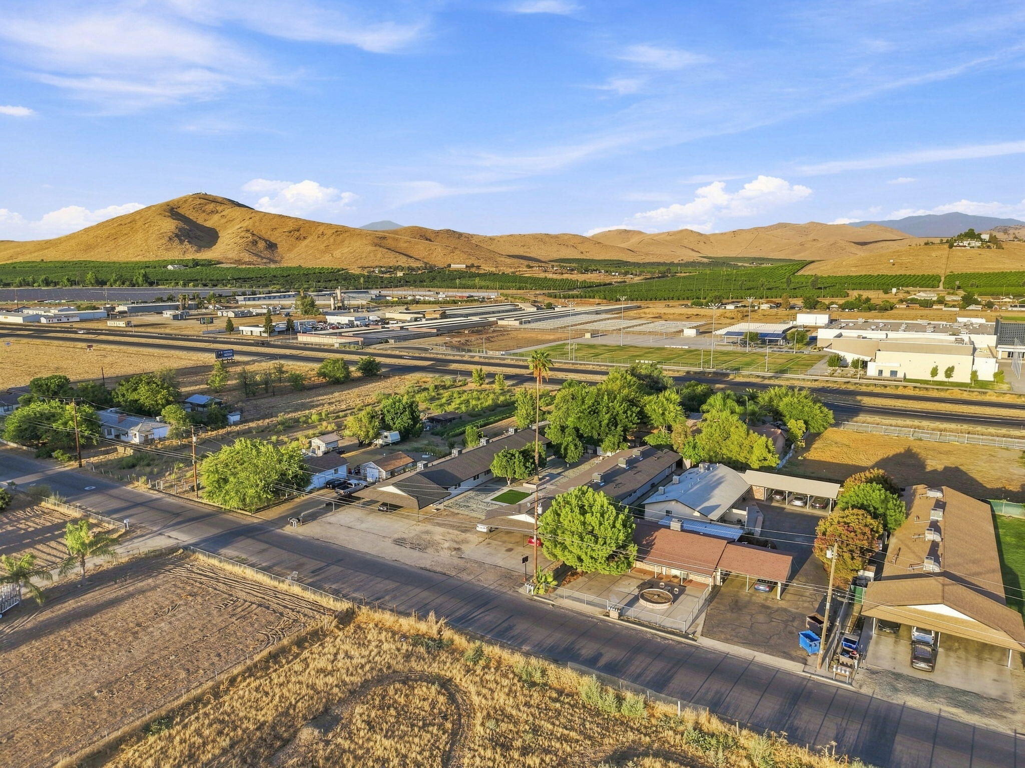 1506 N Cobb St, Porterville, CA 93257