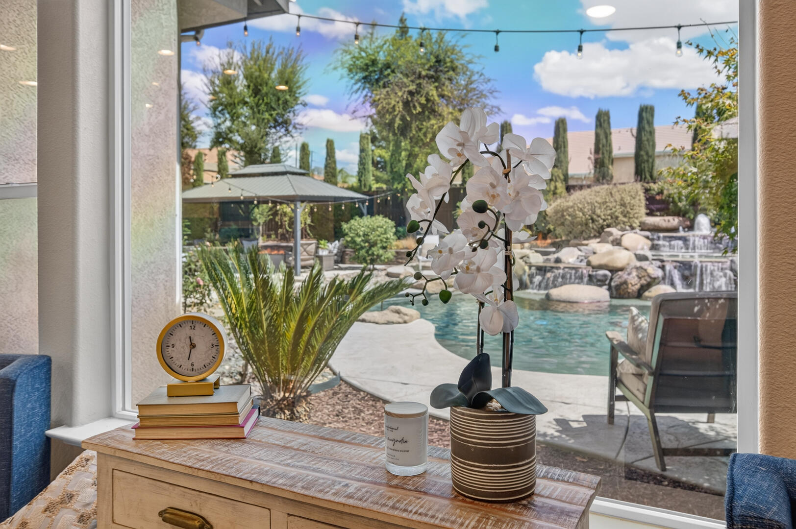1945 N Greenfield Ave, Clovis, CA 93619