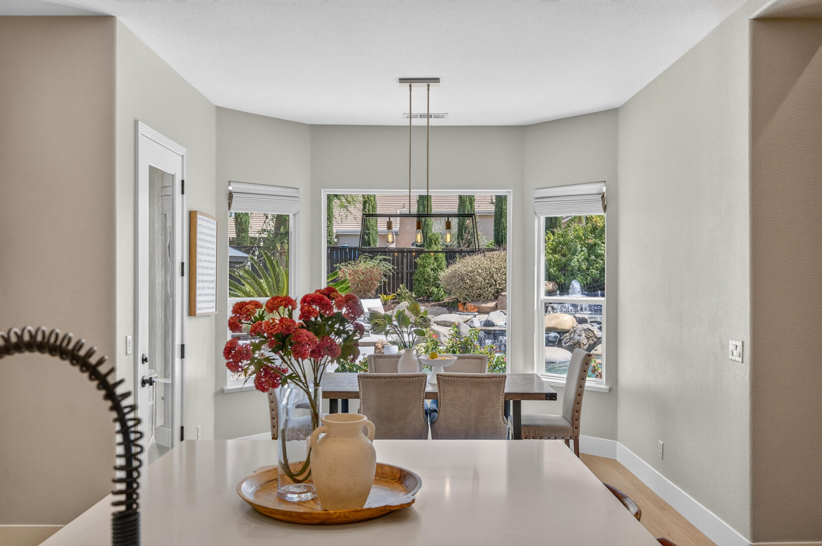1945 N Greenfield Ave, Clovis, CA 93619