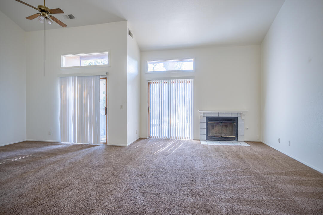 1214 S Kent St, Visalia, CA 93277