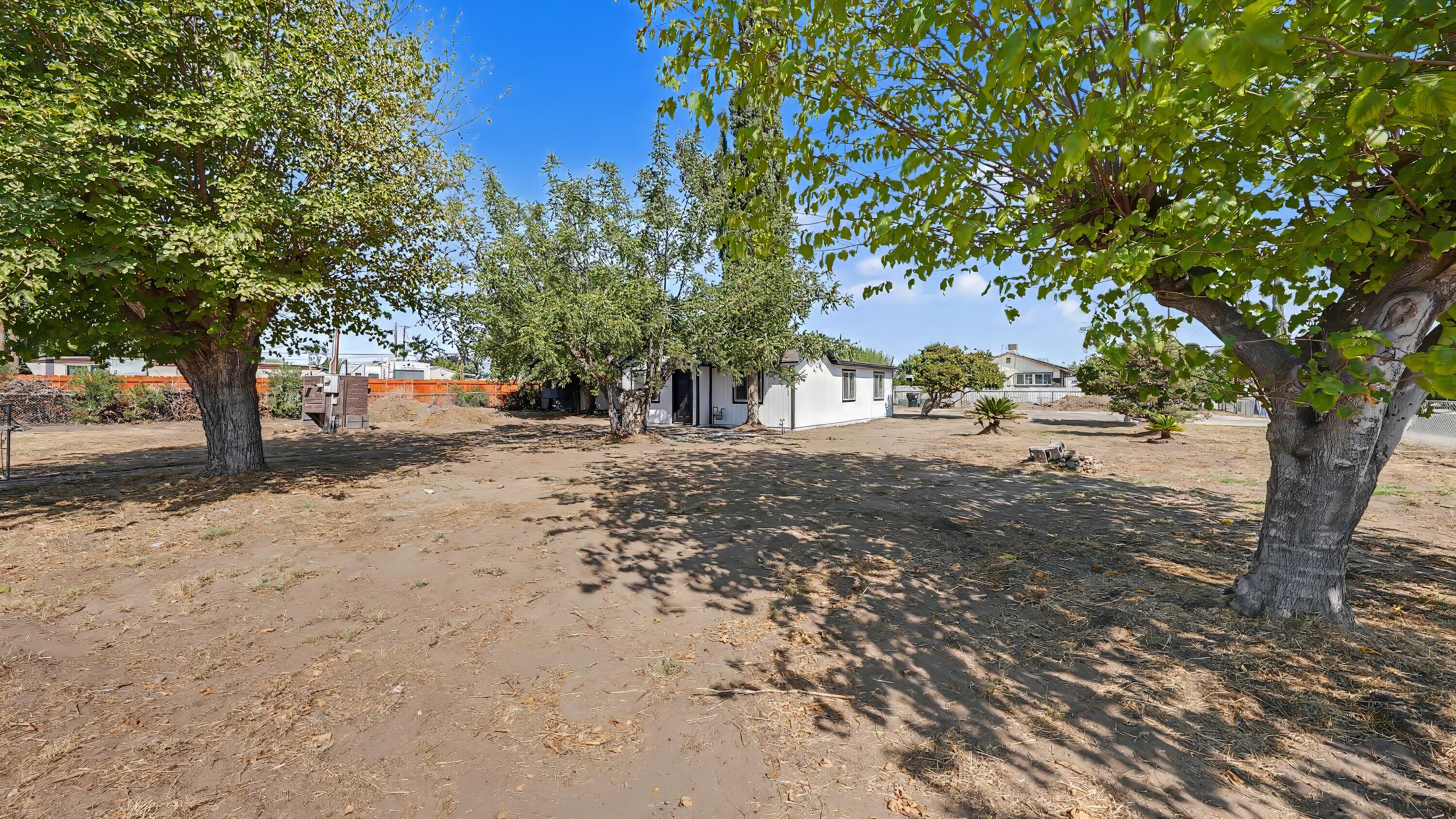 1060 W Belleview Ave, Porterville, CA 93257
