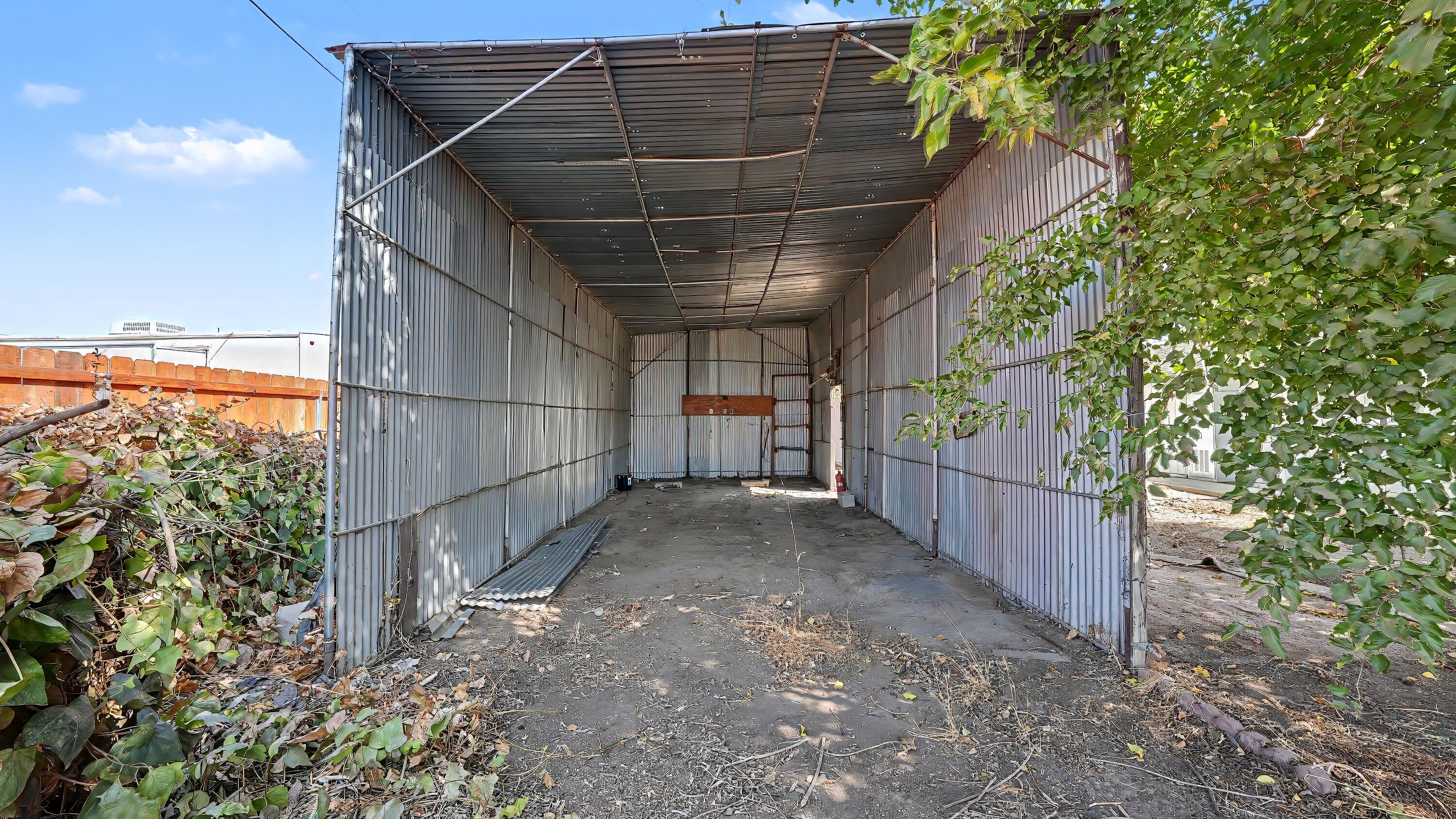 1060 W Belleview Ave, Porterville, CA 93257