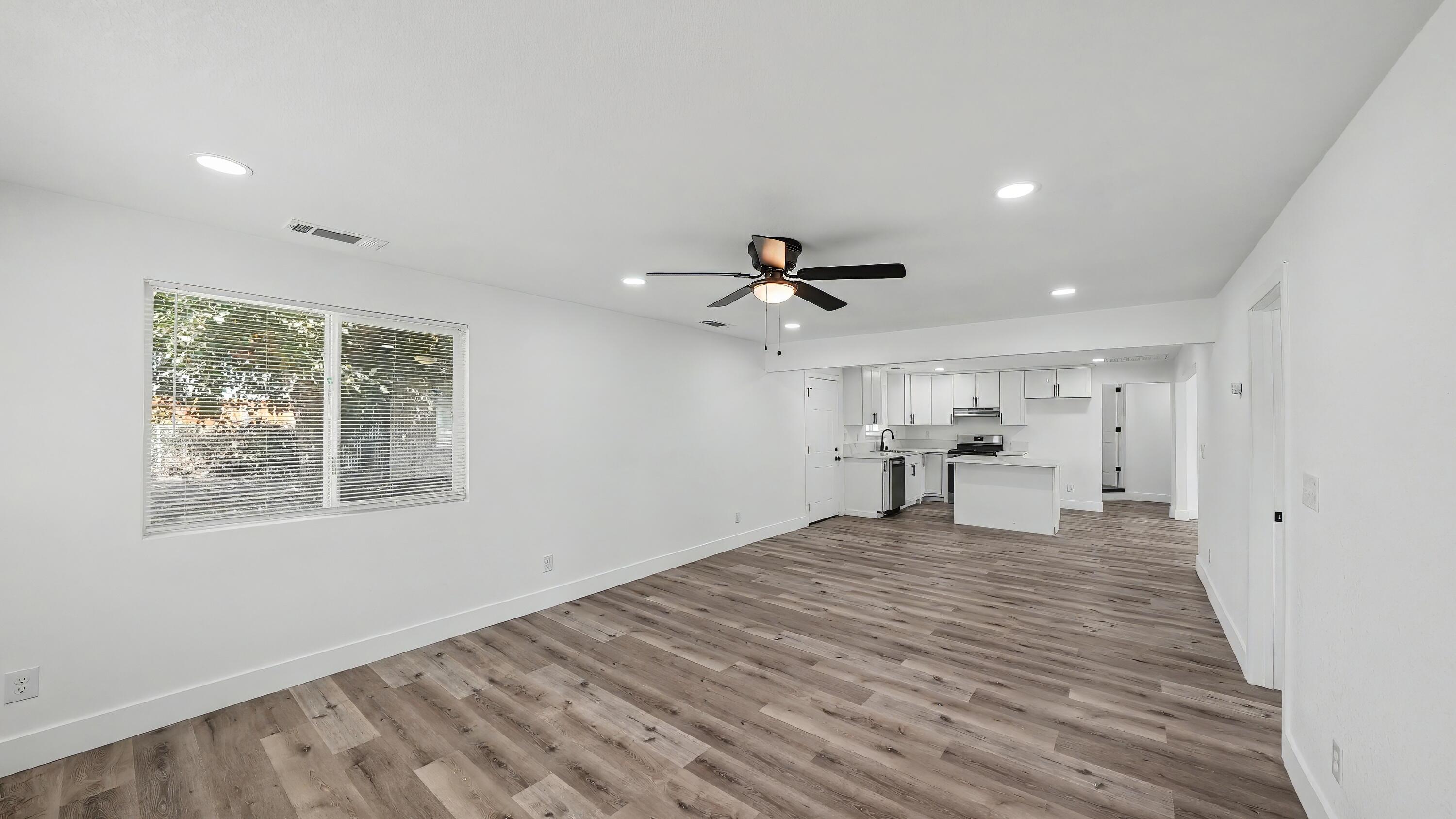 1060 W Belleview Ave, Porterville, CA 93257