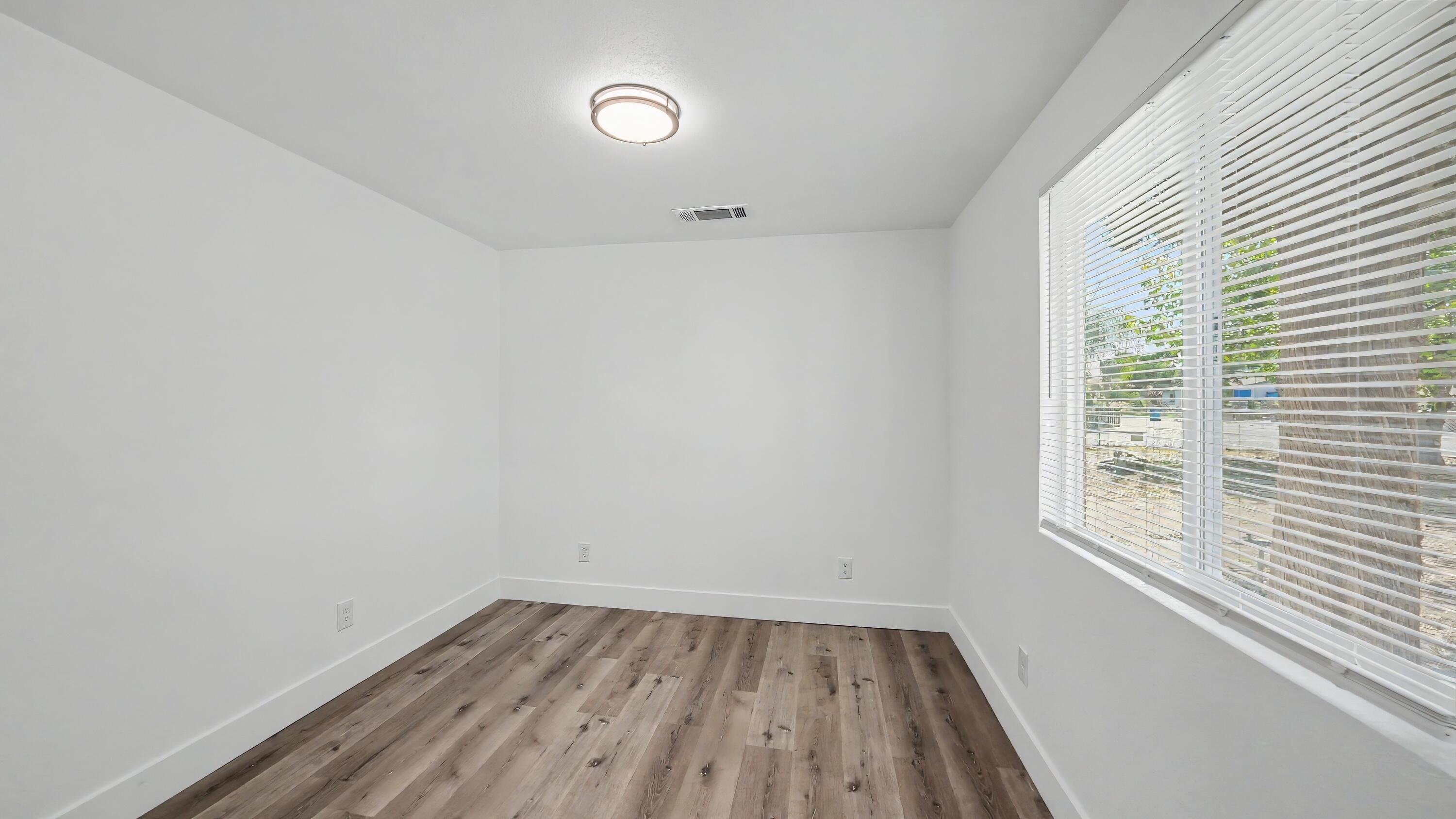 1060 W Belleview Ave, Porterville, CA 93257