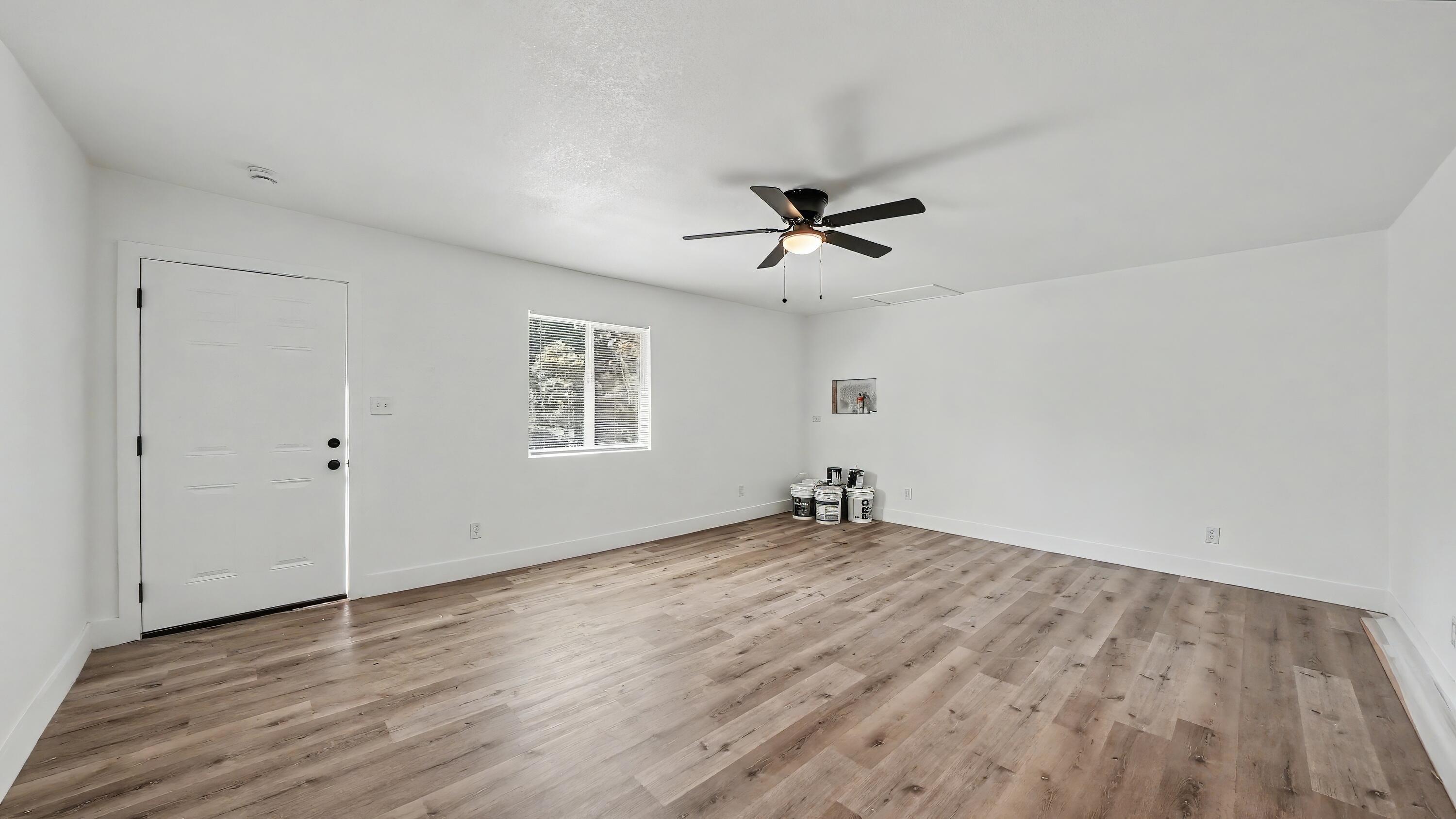 1060 W Belleview Ave, Porterville, CA 93257
