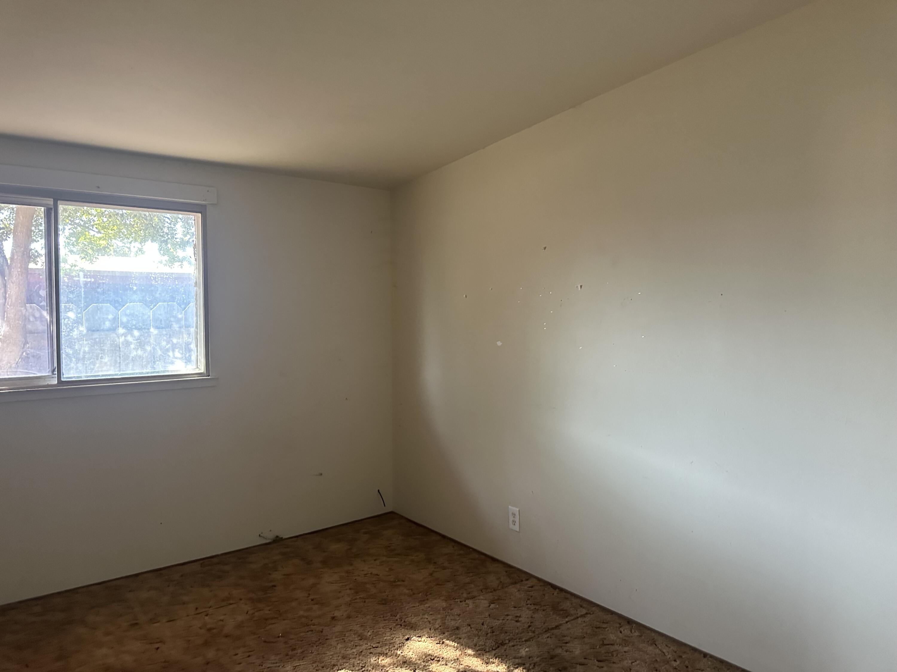 907 Neville St, Hanford, CA 93230