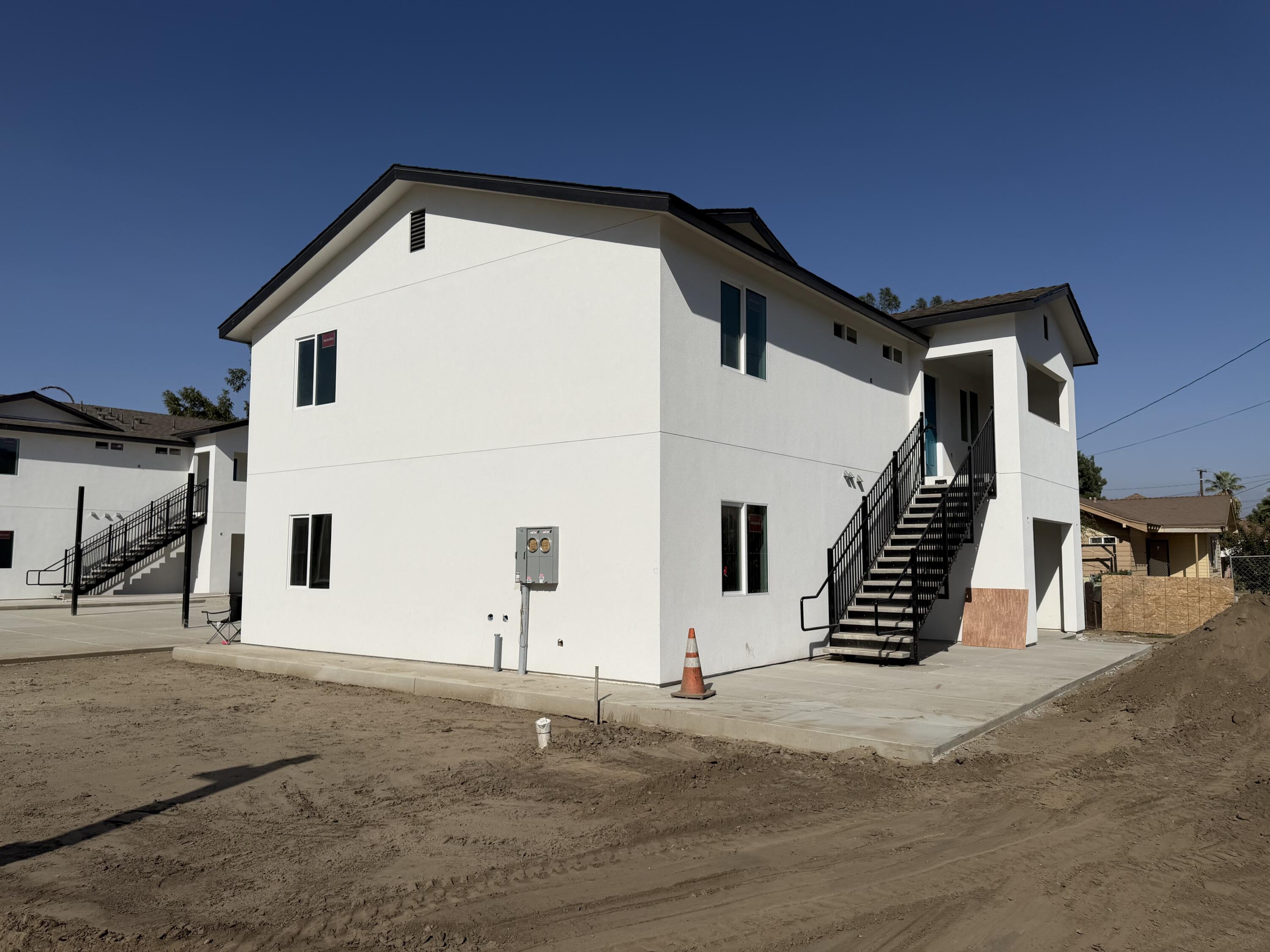 168 E Vandalia Ave, Porterville, CA 93257
