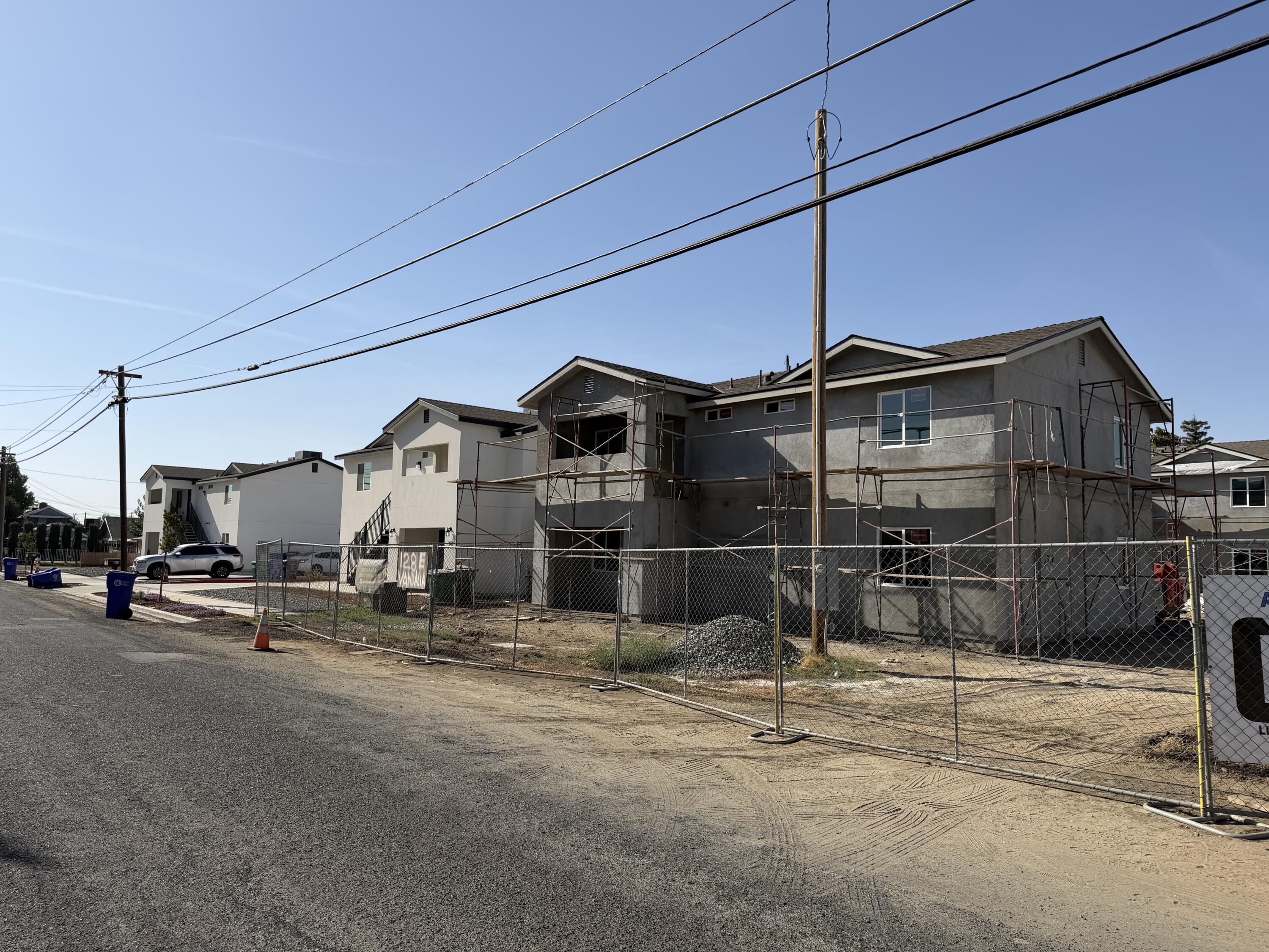 168 E Vandalia Ave, Porterville, CA 93257