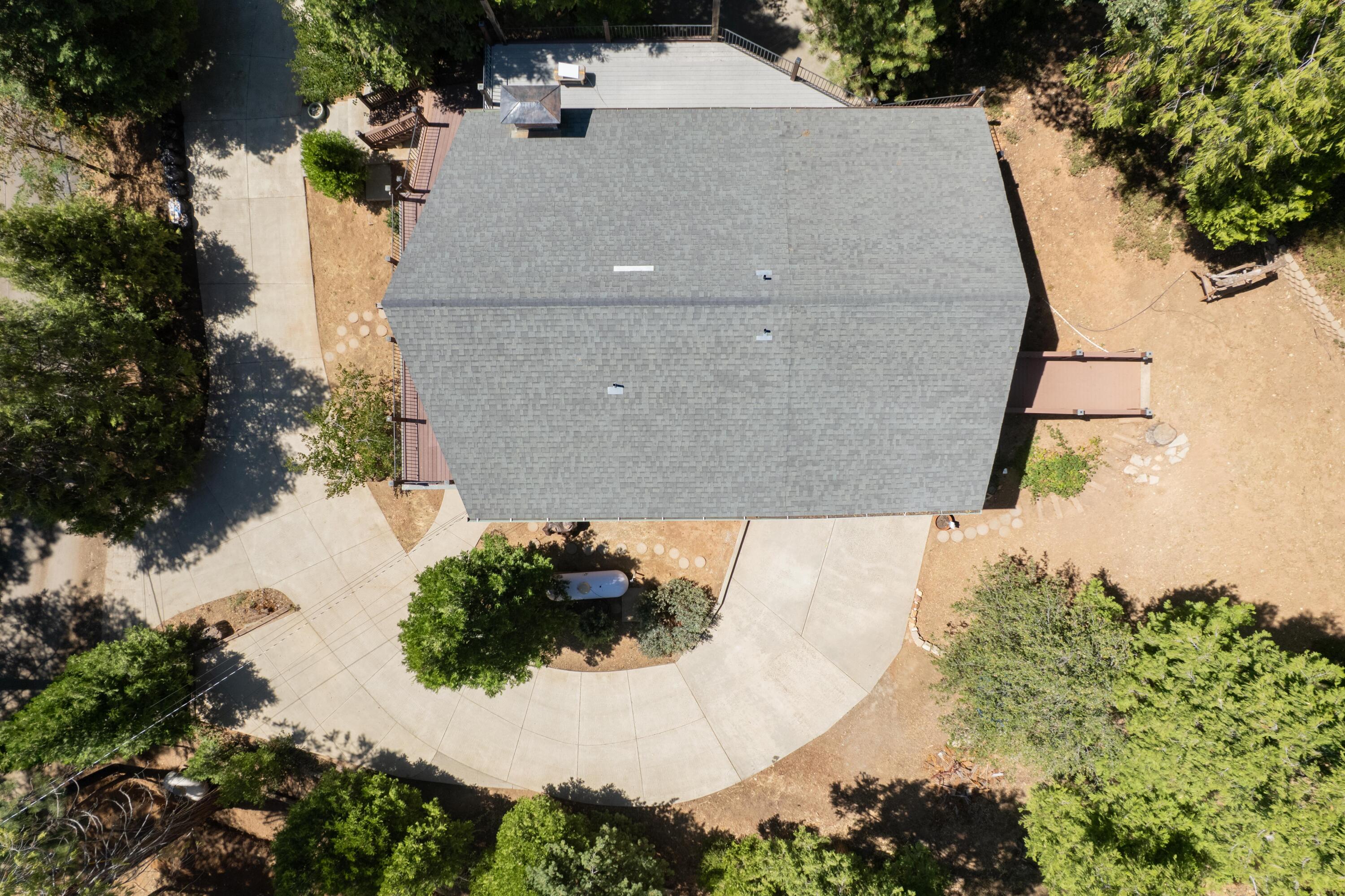 706 Loop Dr, Springville, CA 93265
