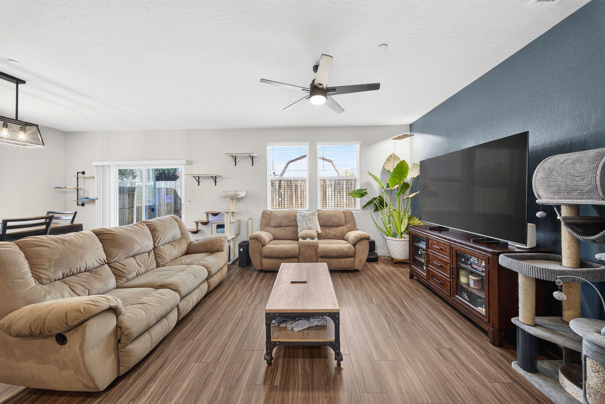 1768 W Graham St, Hanford, CA 93230