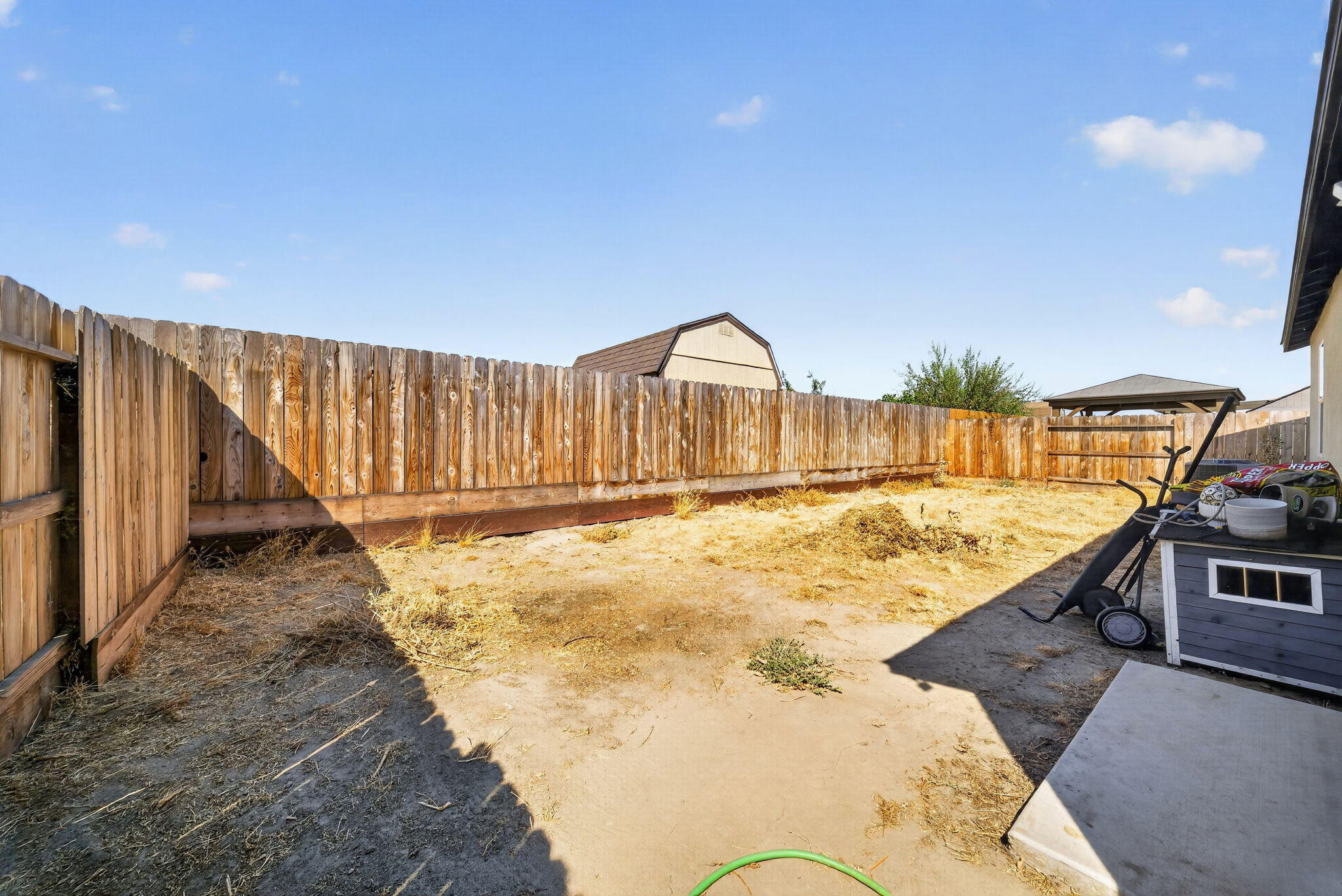 1768 W Graham St, Hanford, CA 93230