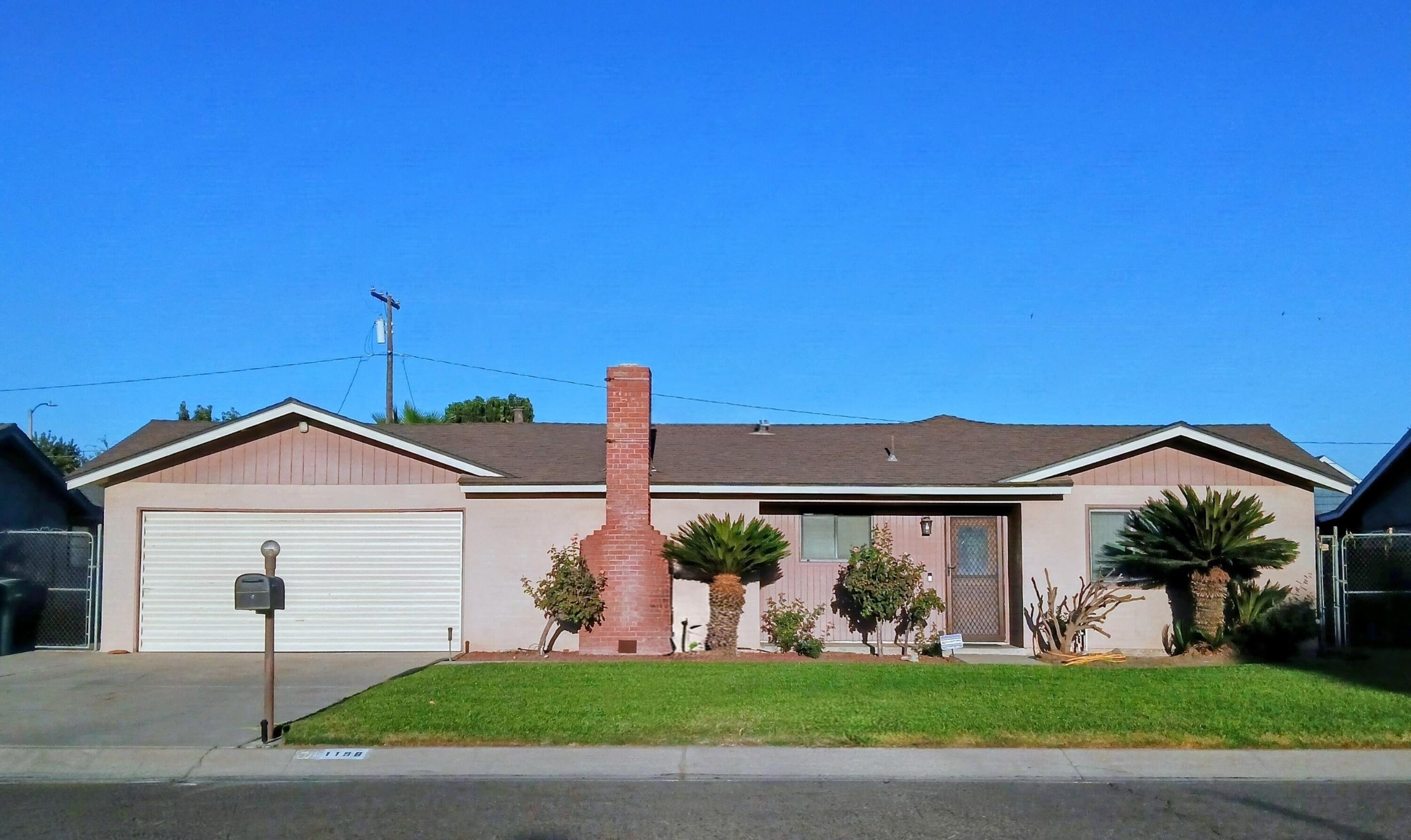1198 S Salome St, Tulare, CA 93274