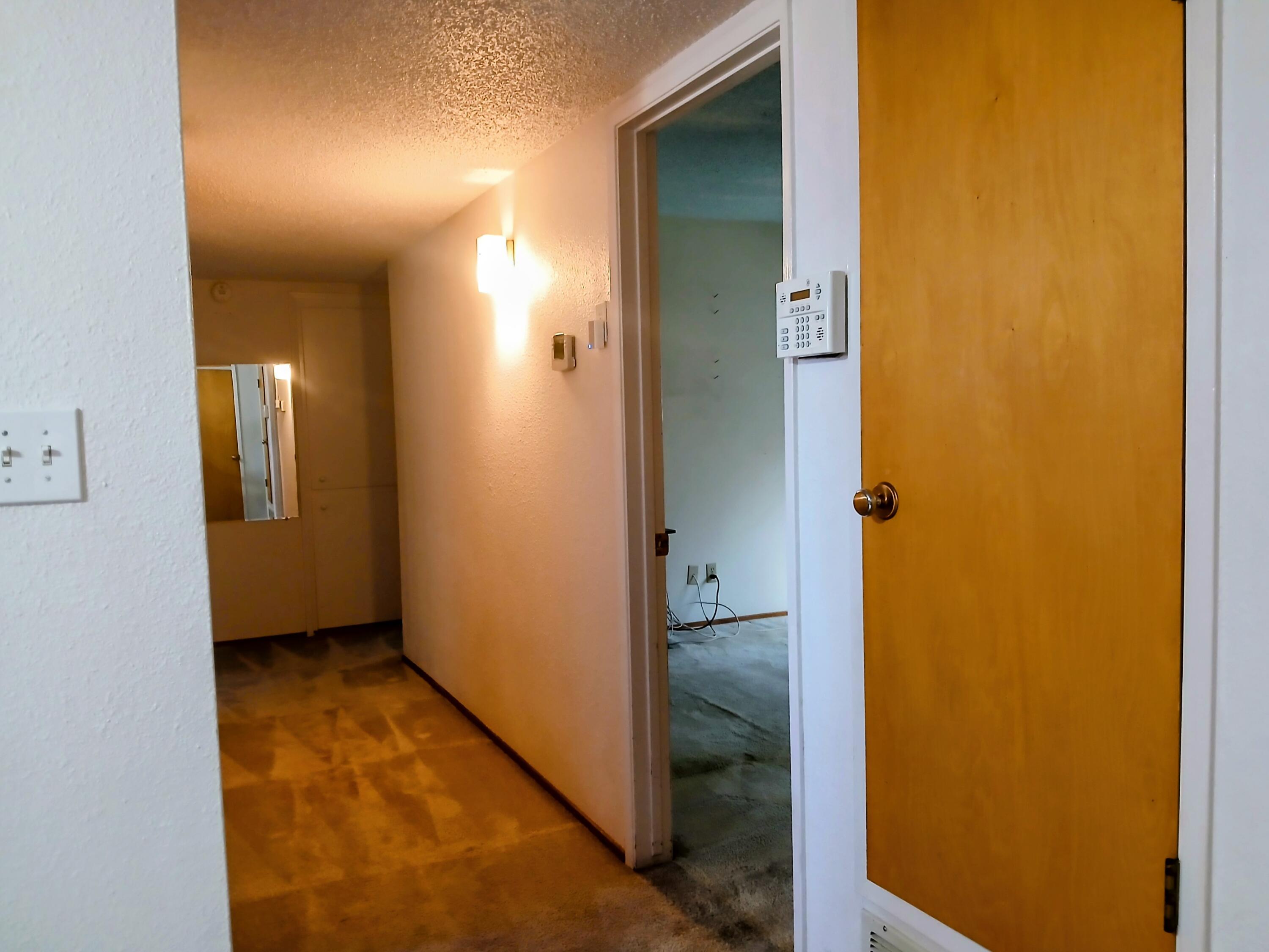 1198 S Salome St, Tulare, CA 93274