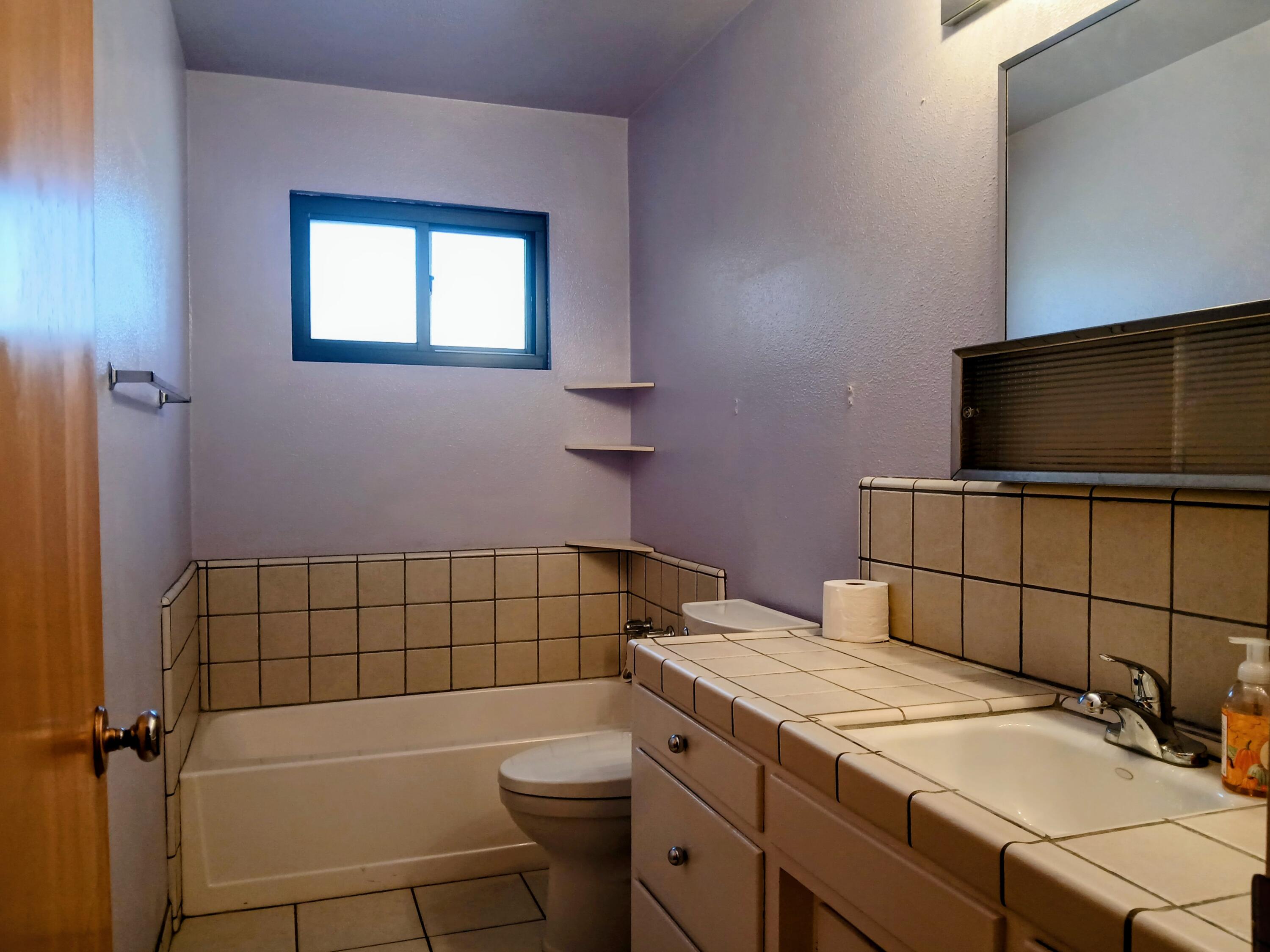 1198 S Salome St, Tulare, CA 93274