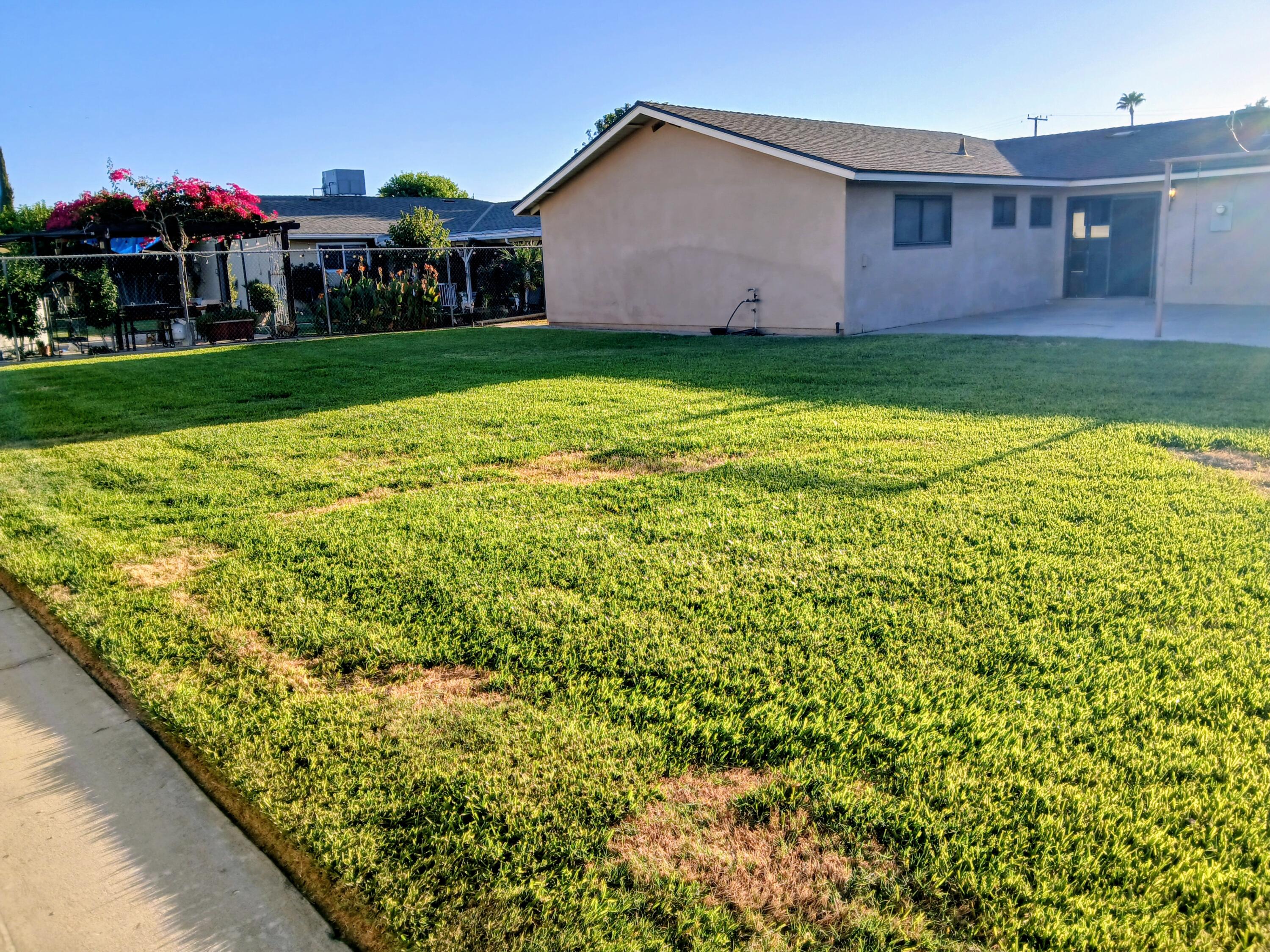 1198 S Salome St, Tulare, CA 93274